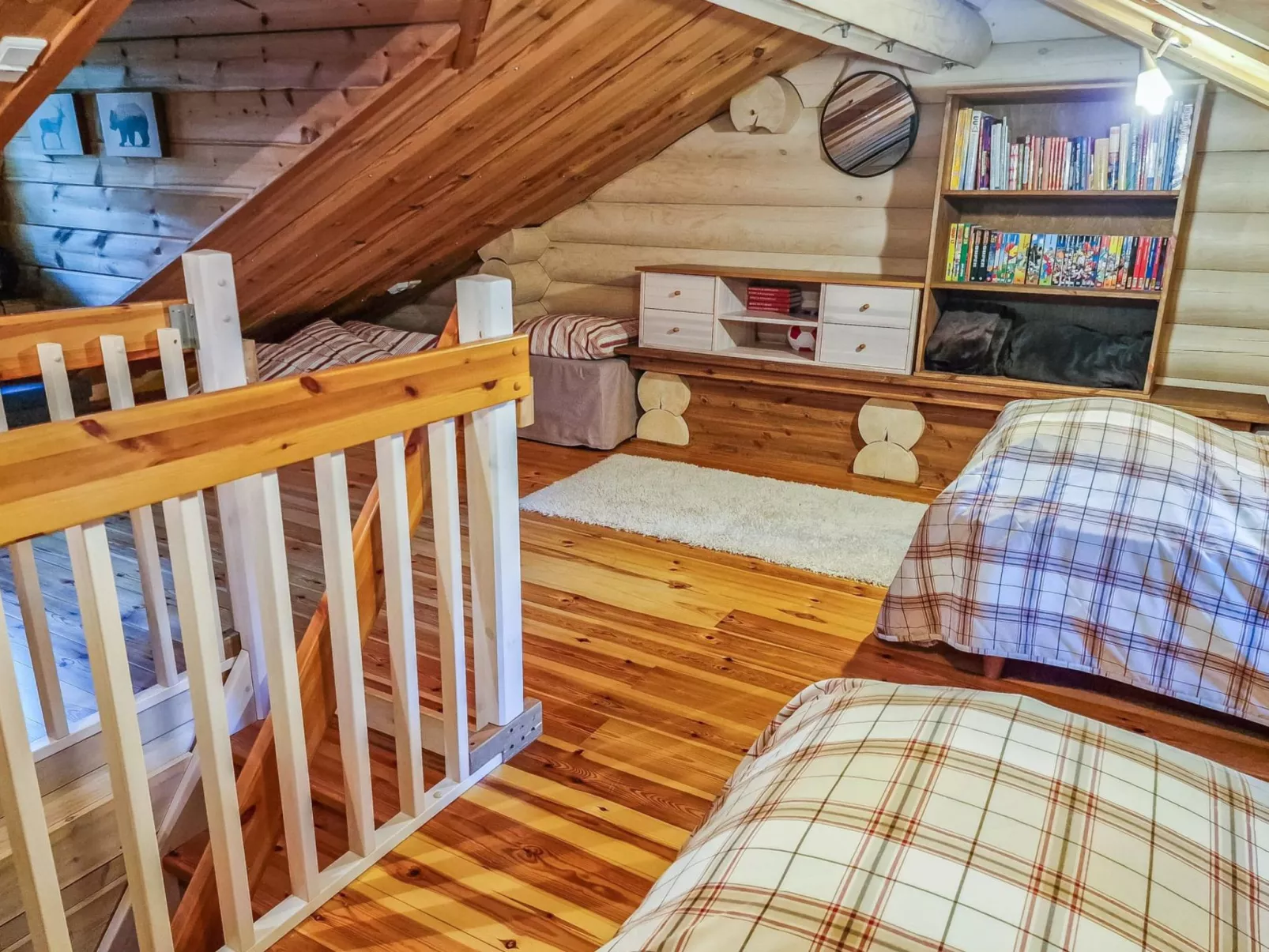 Pyöröpirtti-Inside