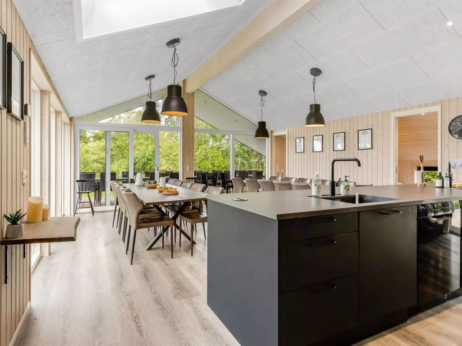 "Matild" - 400m from the sea-Dedans