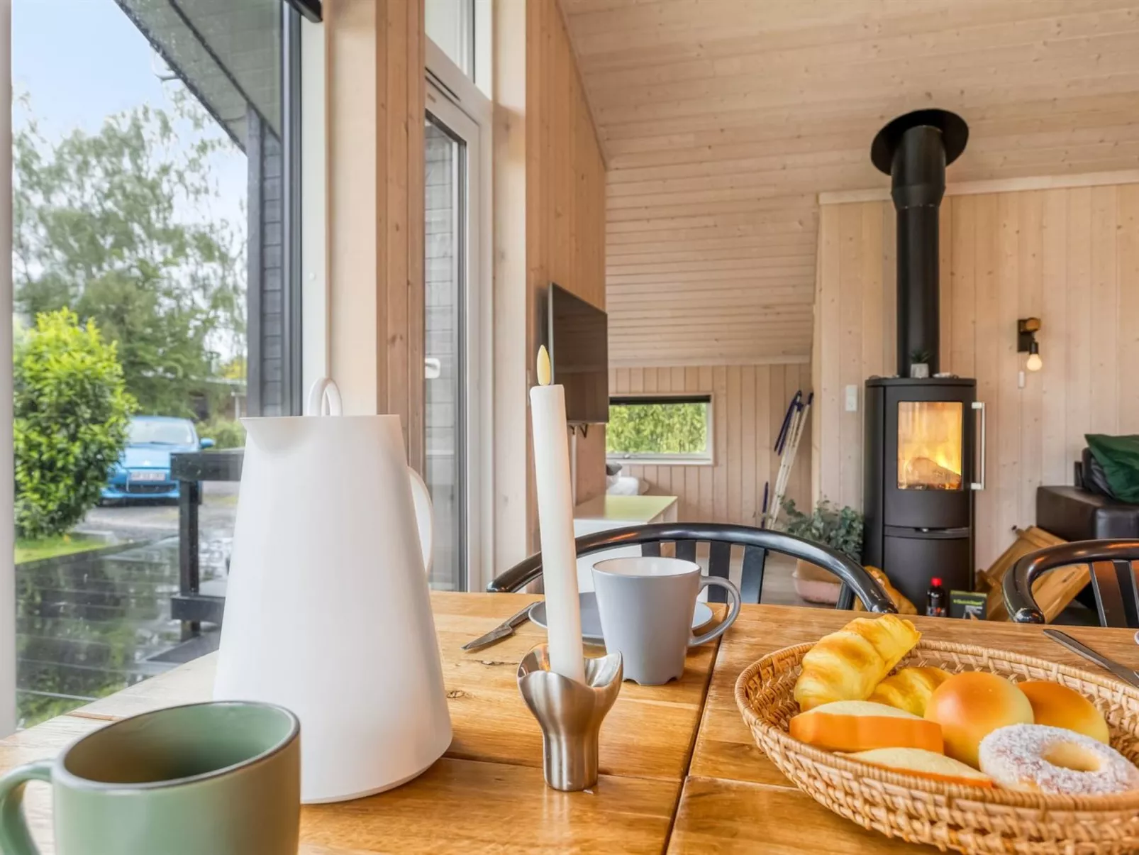 "Bernadine" - 500m from the sea-Dedans