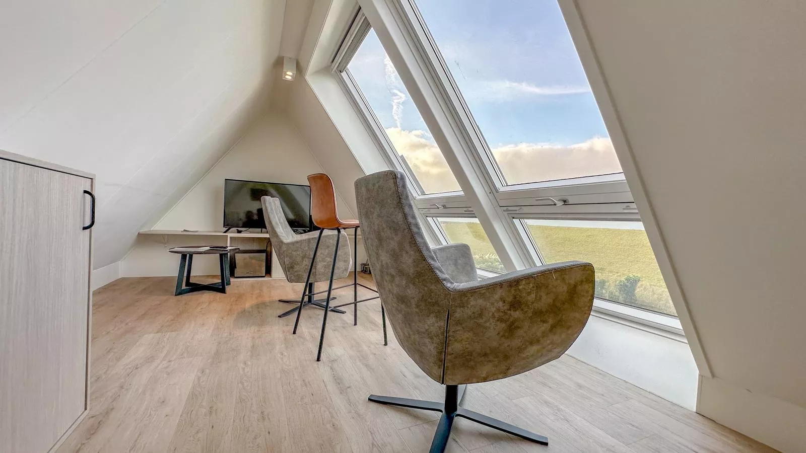 Happy Beach 48-Recreation room