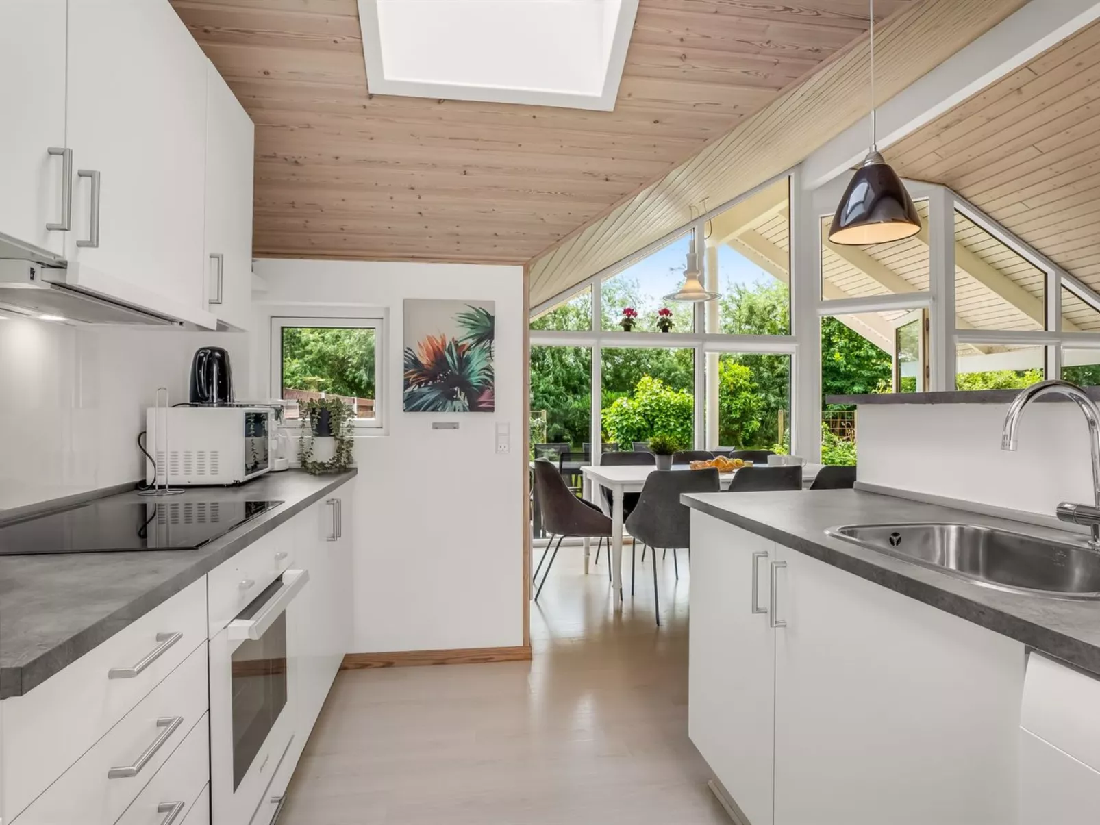 "Mika" - 800m from the sea-Dedans