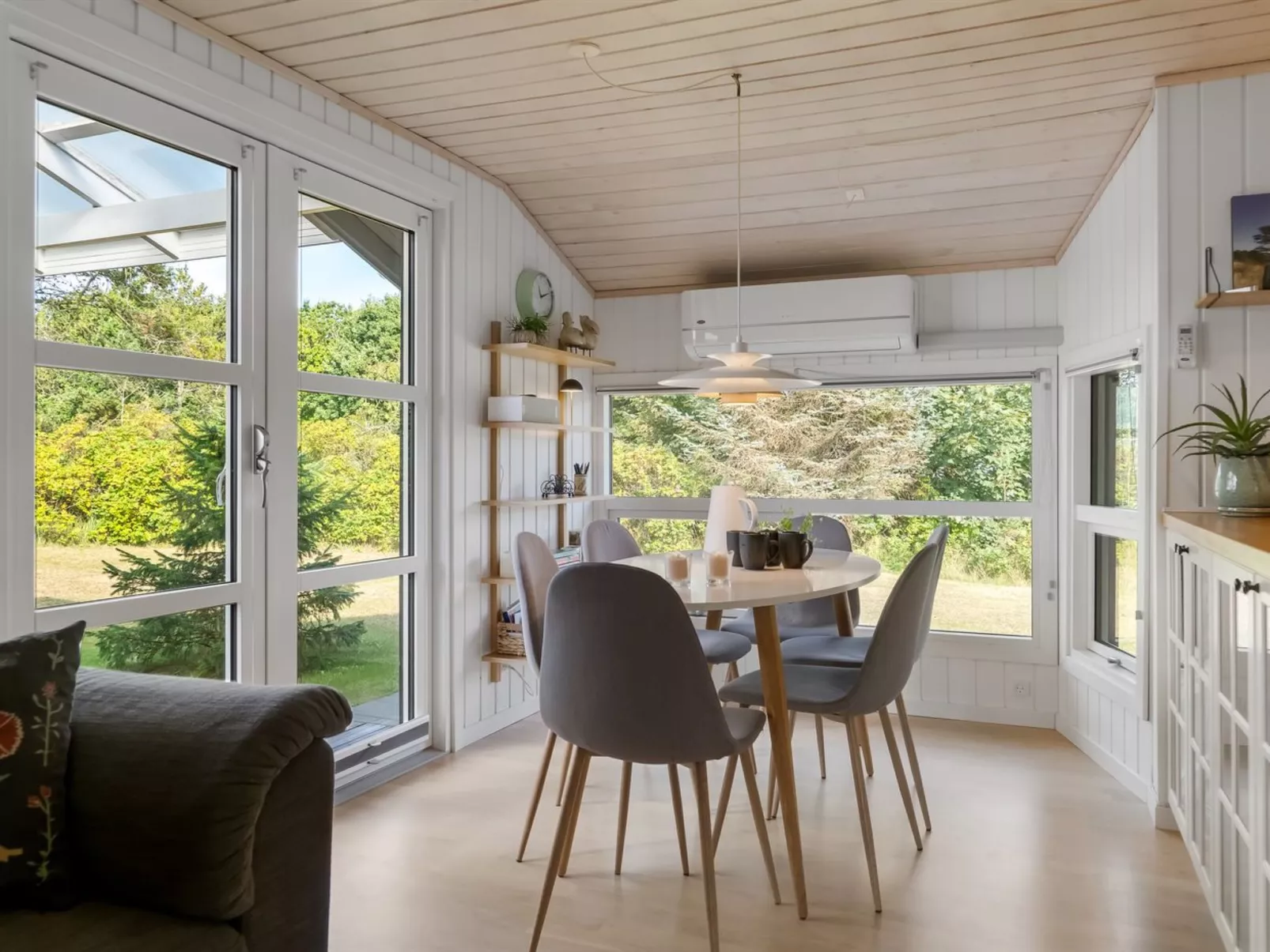 "Legolas" - 880m from the sea-Drinnen