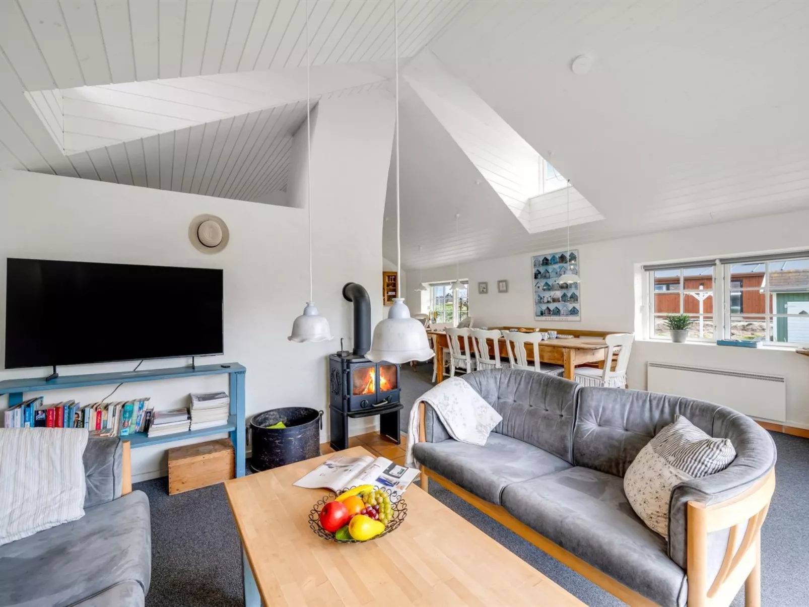 "Reinhard" -  from the sea-Drinnen