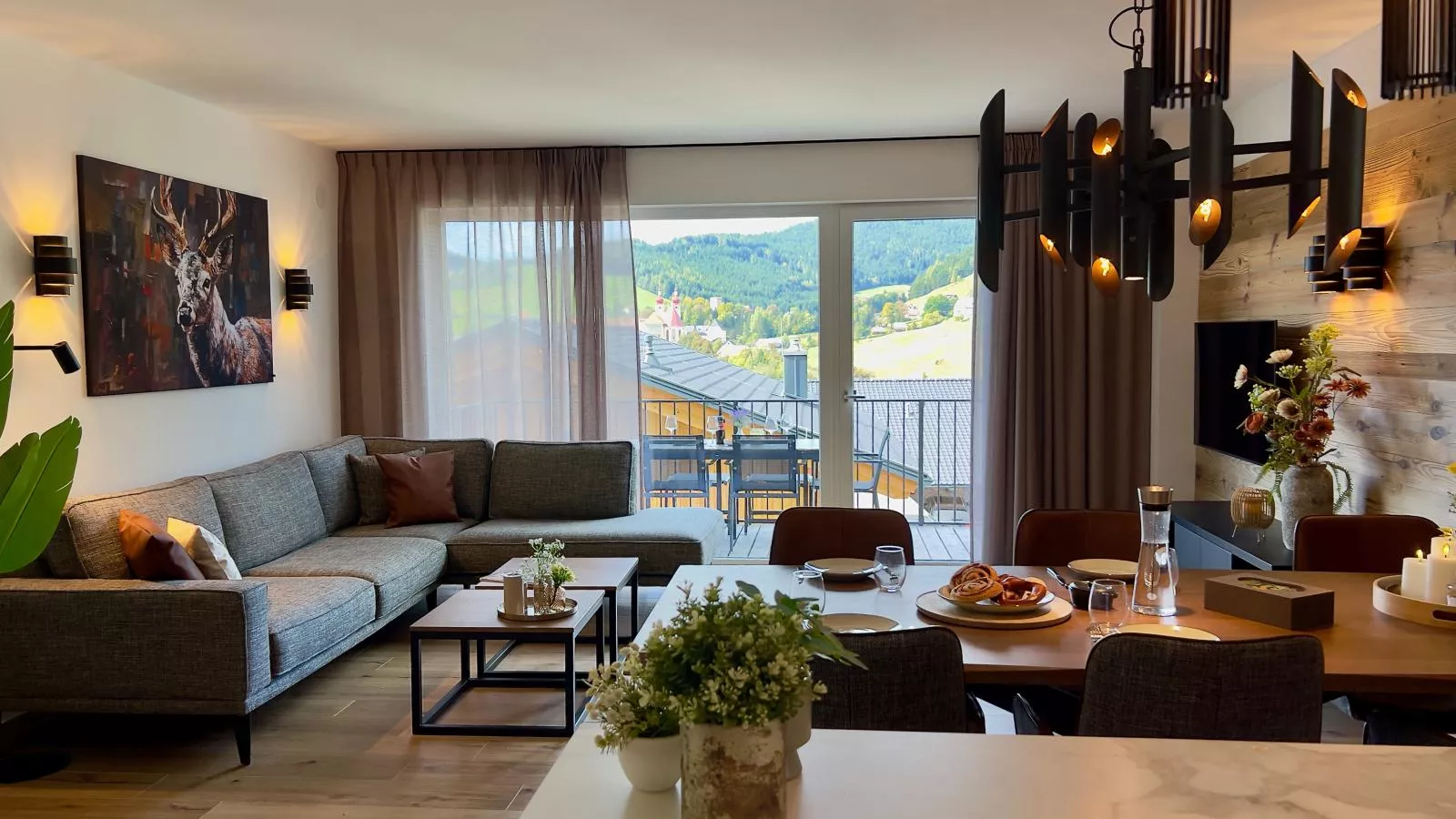 Grebenzen Lodge Starnberg 60A-Dining room