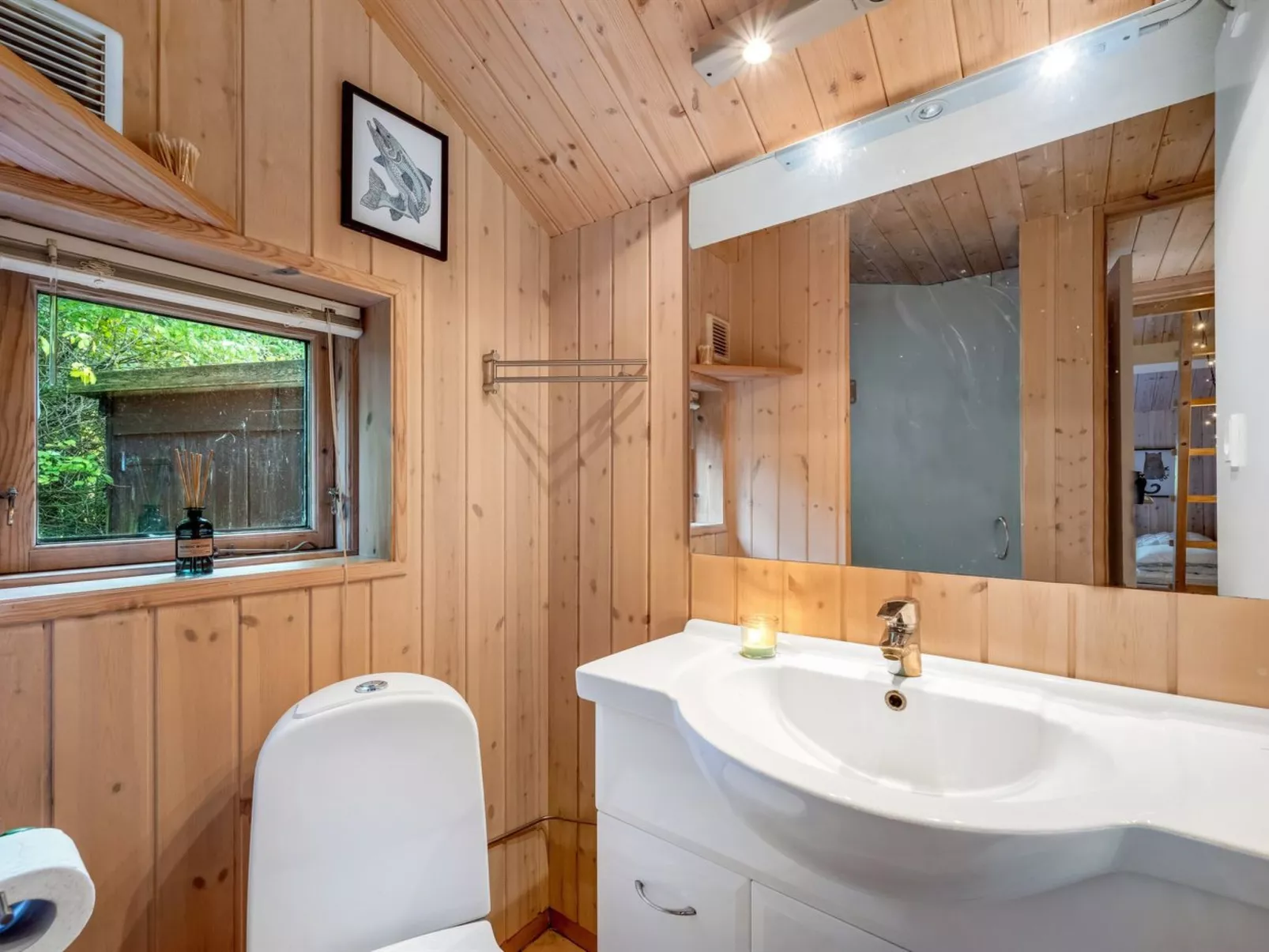 "Elea" - 450m to the fjord-Dedans