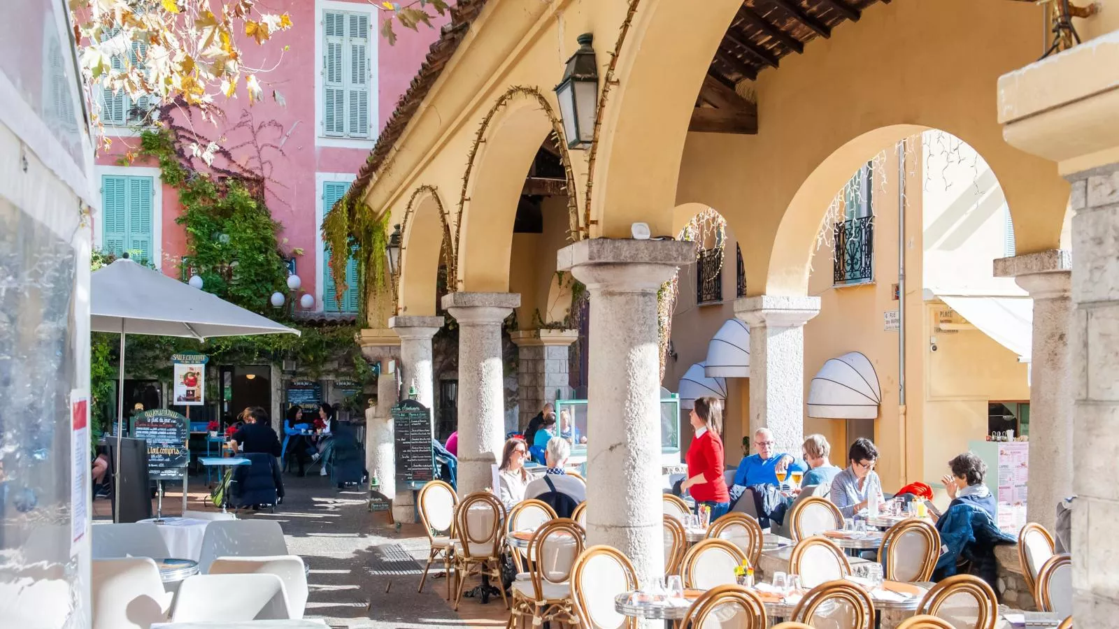 Chez Gabrielle-Areas within 1km in summer