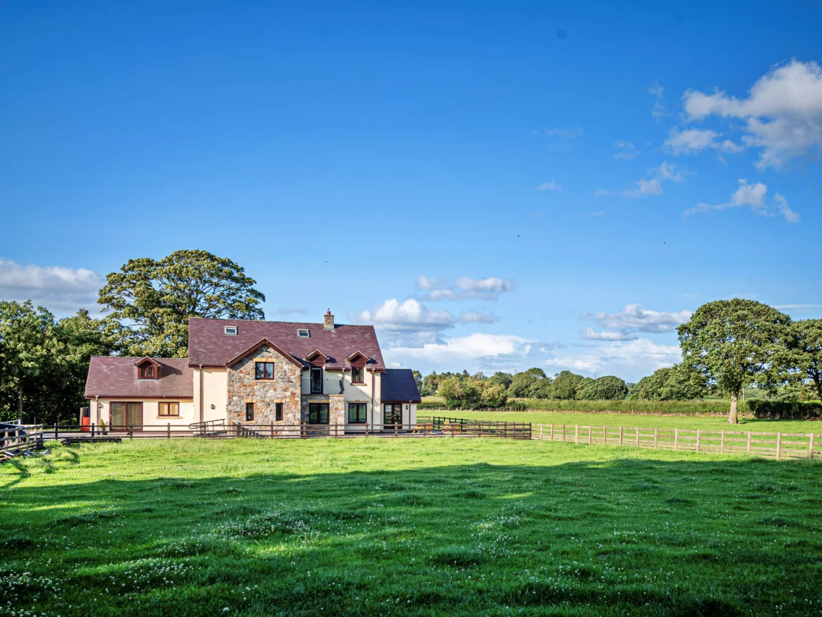 Groes Faen Bach Farmhouse-Dehors