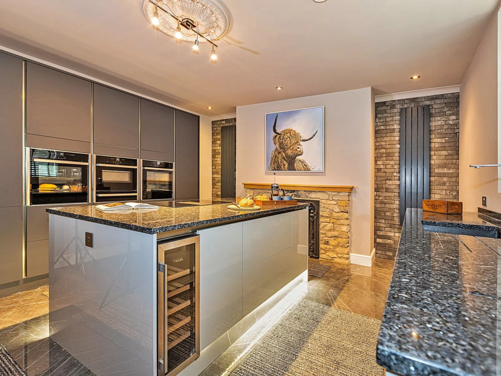 Ttich Manor Retreat-Dedans