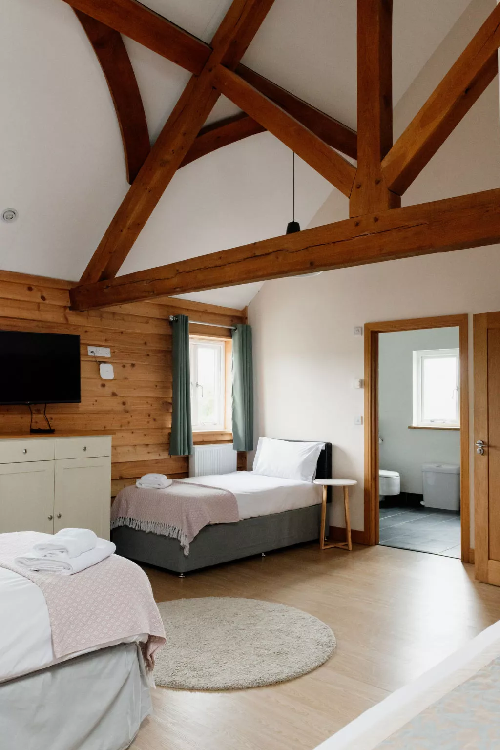 The Welsh Barn-Dedans