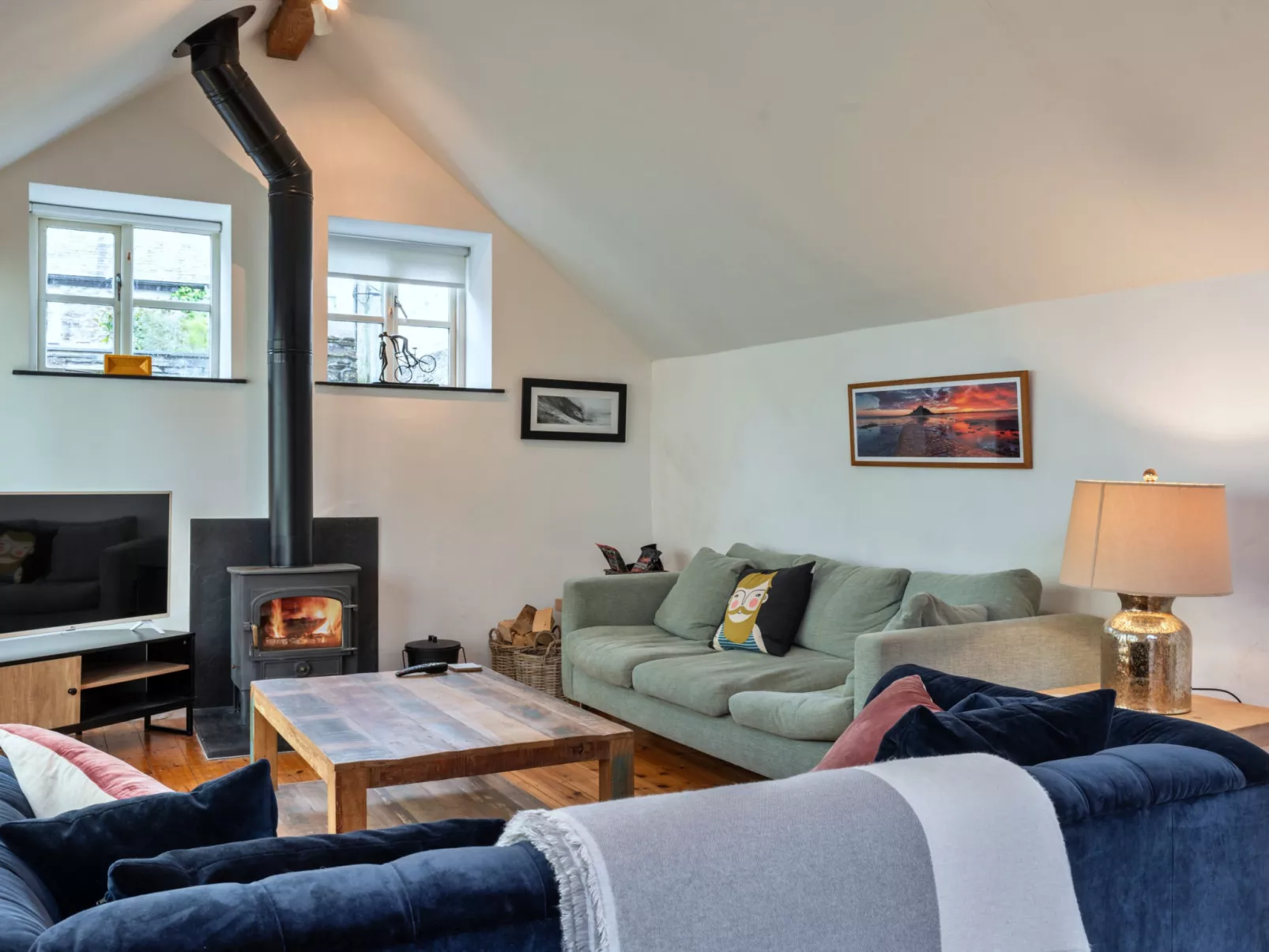 The Old Store-Dedans