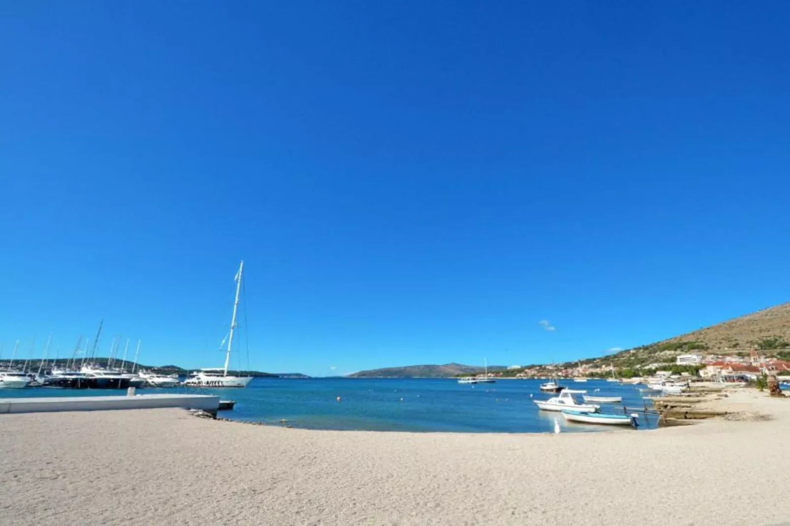 Apartment Sunshine Trogir - Three Bedroom Apartment with Balcony-Extérieur