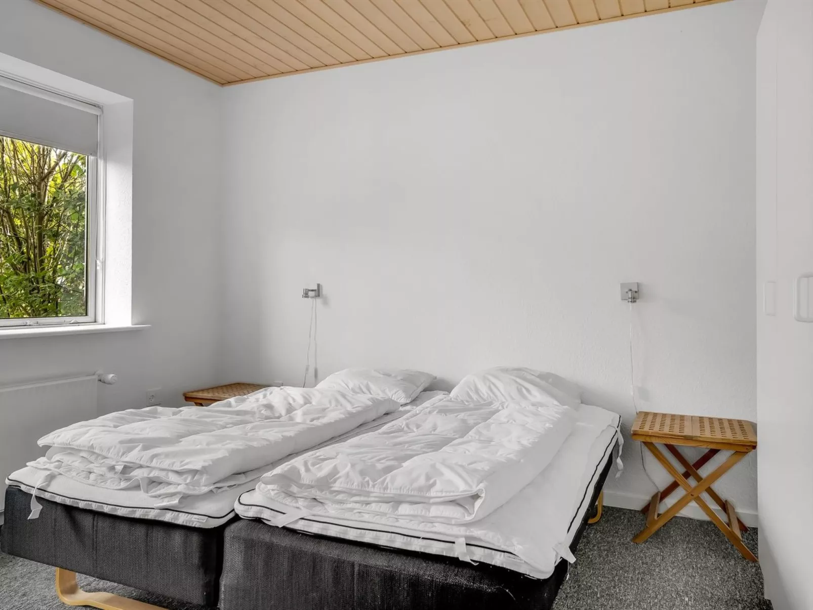 "Nette" - 2km to the fjord-Drinnen