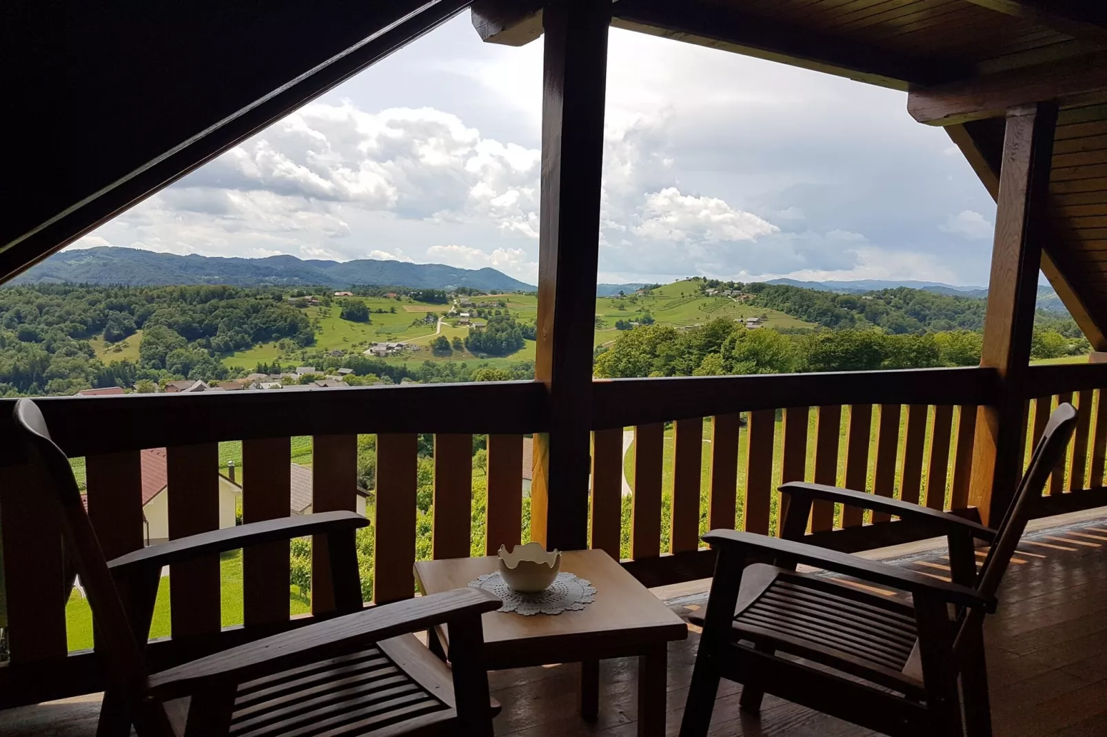 Vivid Hillside Country House with Hot-Tub and Sauna - Two Bedroom Country House-Terrace balcony