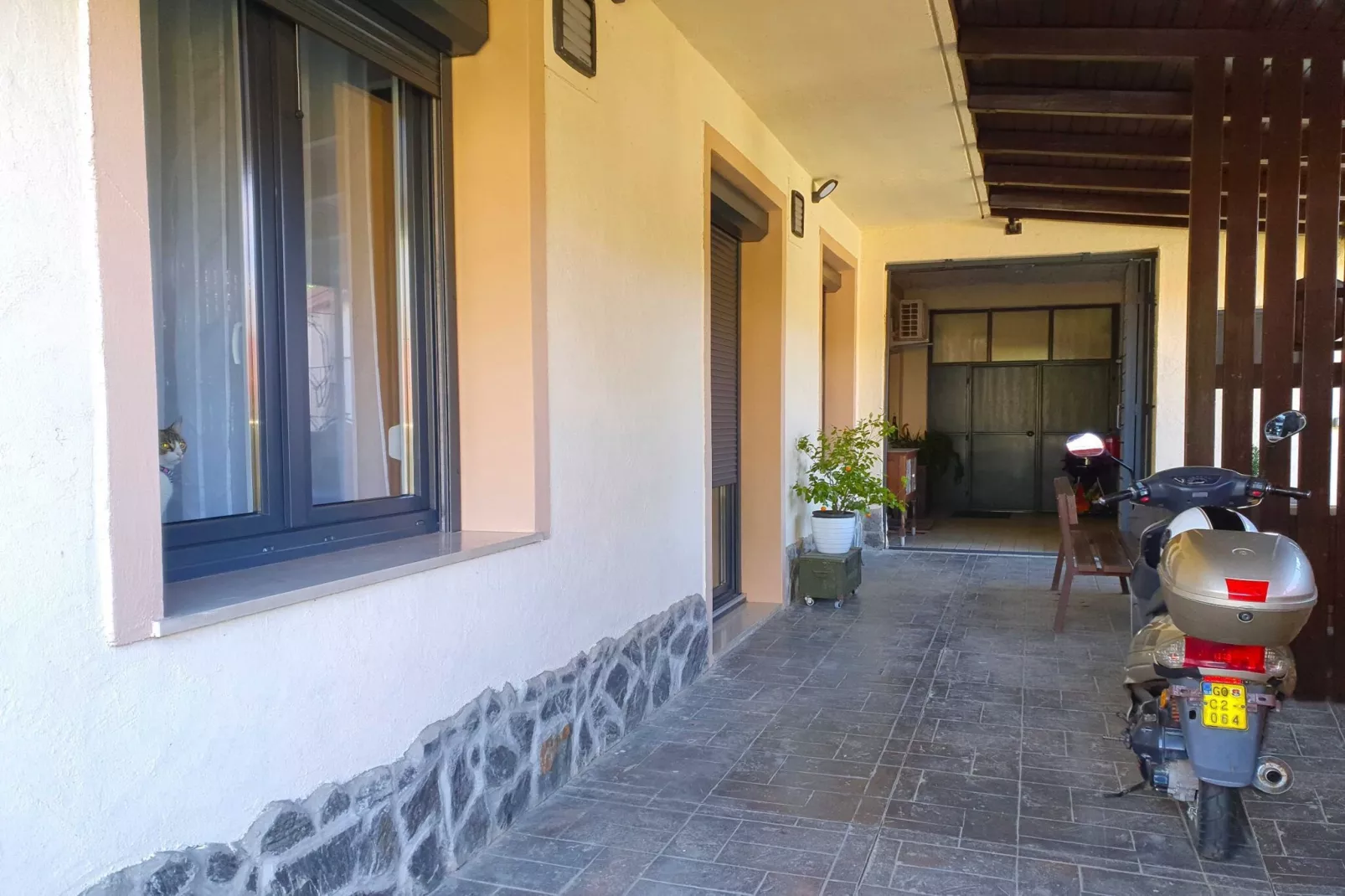 Bright and Sunny Apartment with Terrace - Two Bedroom Apartment with Terrace-Outdoor