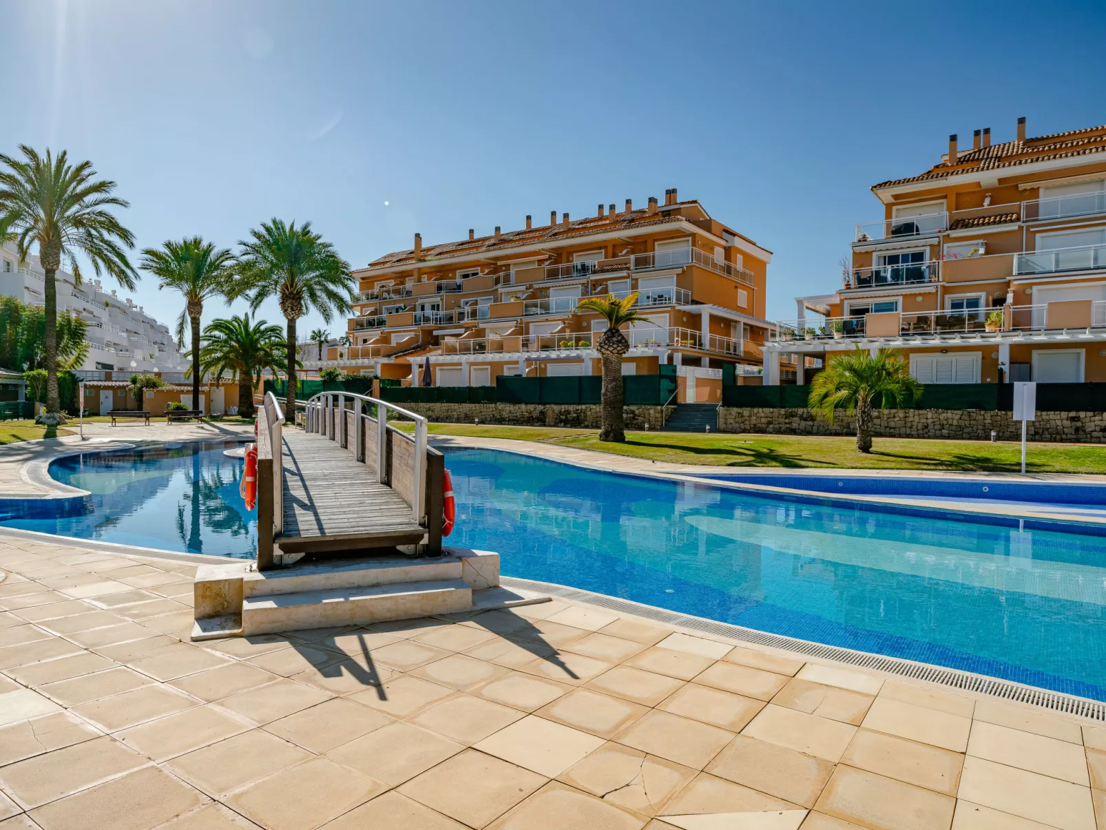 Moreras del Saladar-Outside