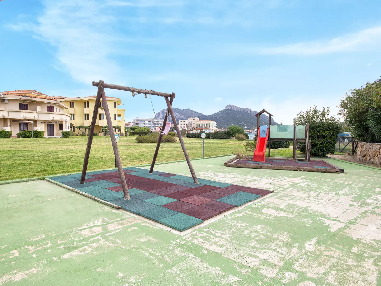 Iris 5, Terza Spiaggia-Outside