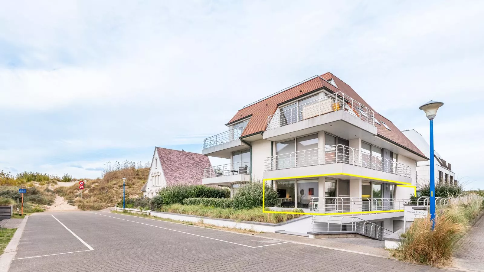 Tinou Gelijkvloers-Exterior in summer