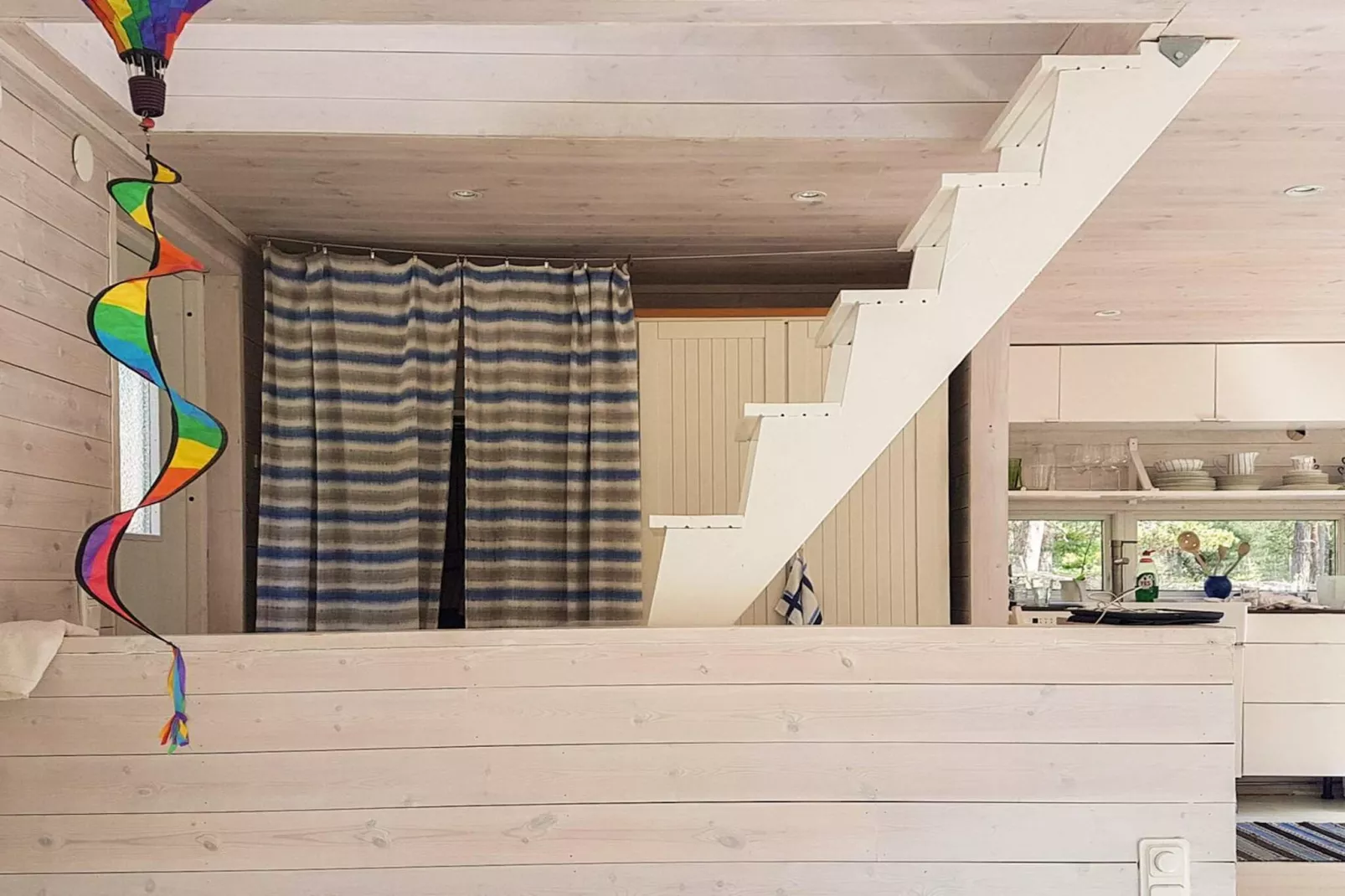 Friedliches Inselhaus in Meeresnähe-Innenbereich