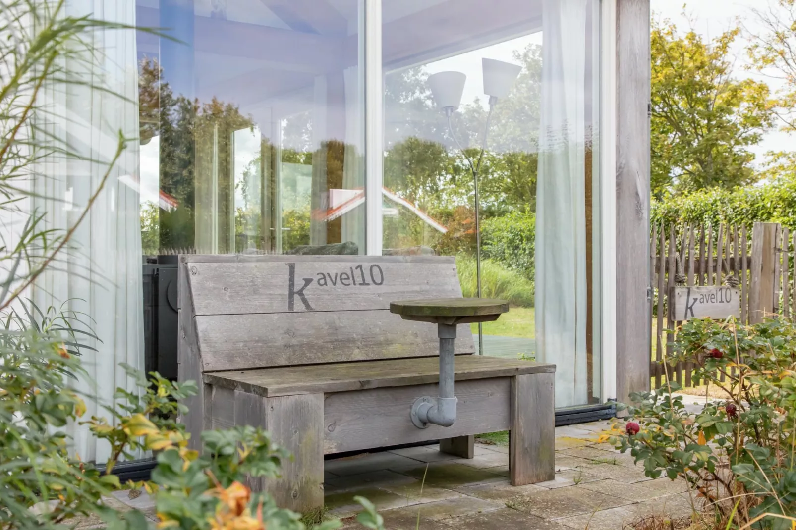 Zonnedorp Kavel 10 Renesse | Villa near the Beach & with Spacious Garden-Ambiance