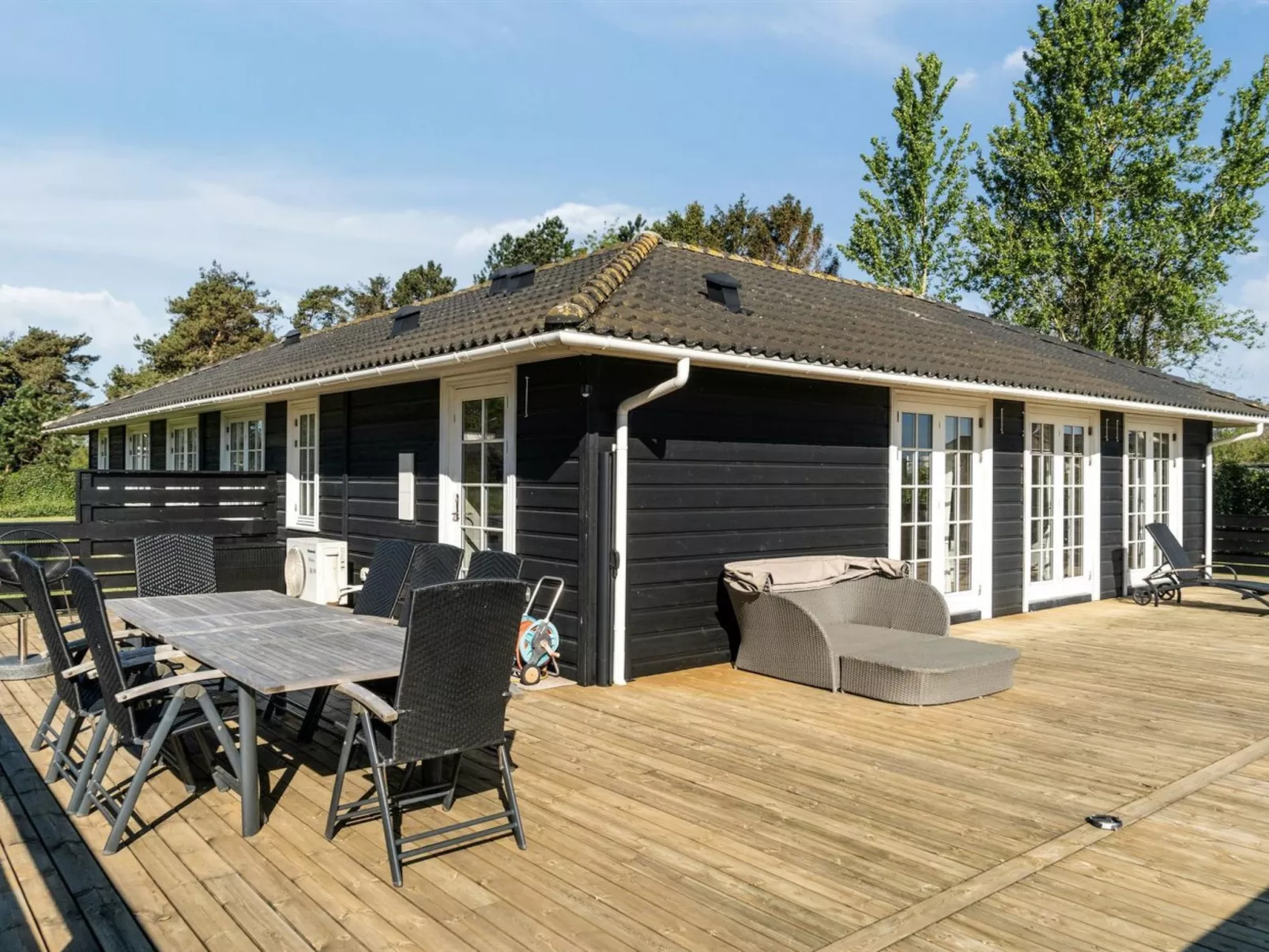 "Dietke" - 85m from the sea-Draußen