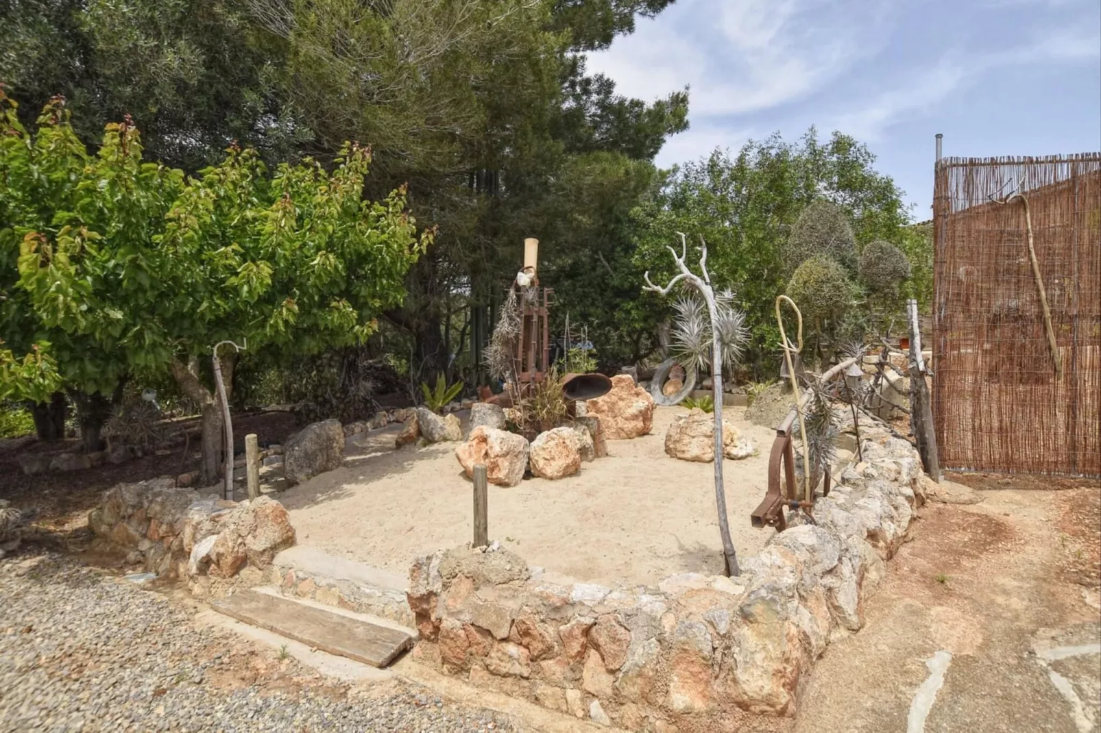 Montserrat-Gardens in summer