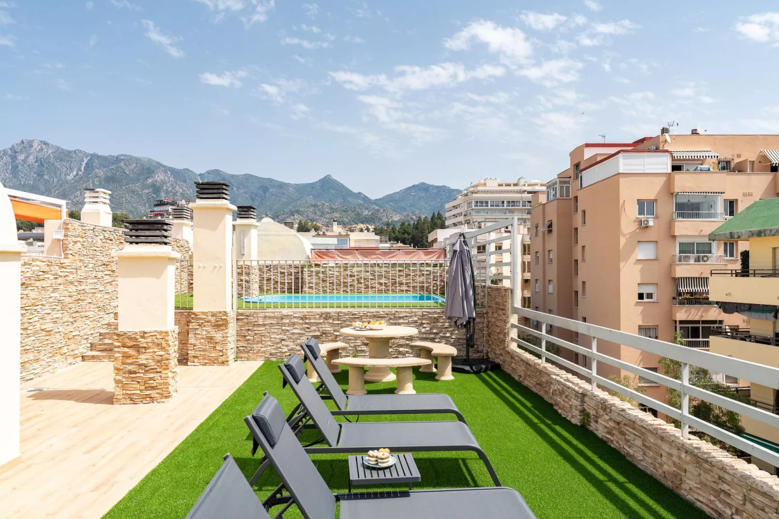 CT 393 - Faro's Soulrise Rooftop - Marbella Beach-Terrace balcony