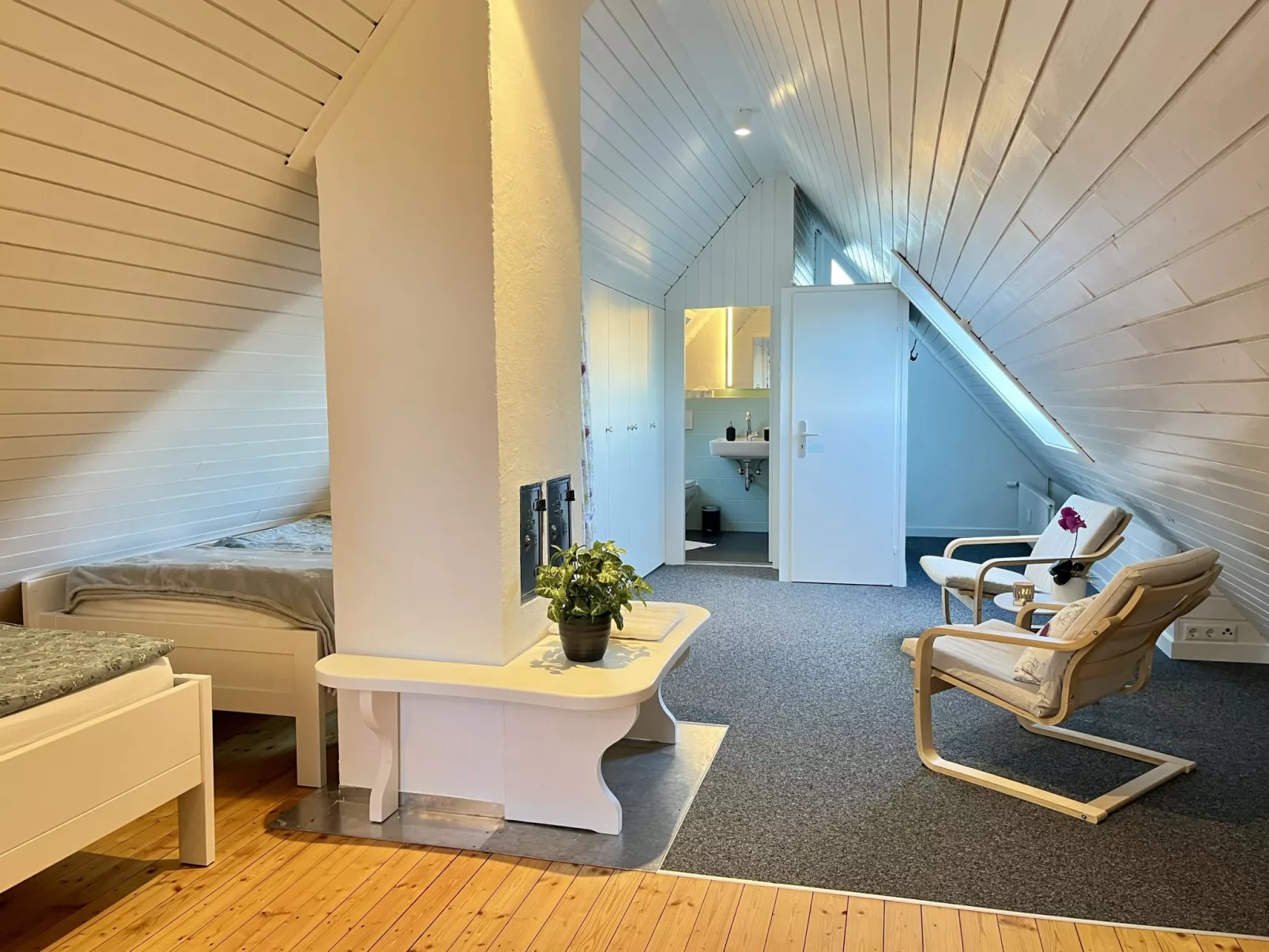 Falkennest - mit Blick auf den Titisee-Drinnen