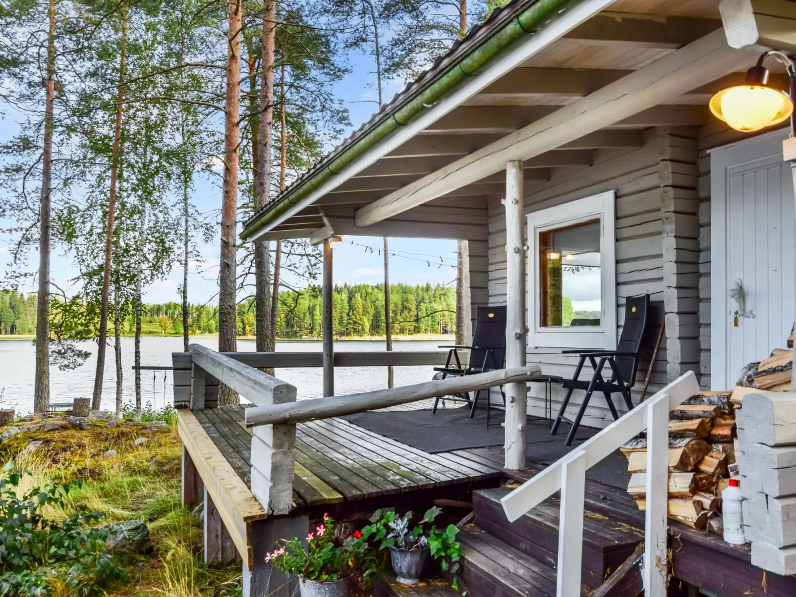 Villa lokinkärki-Dedans