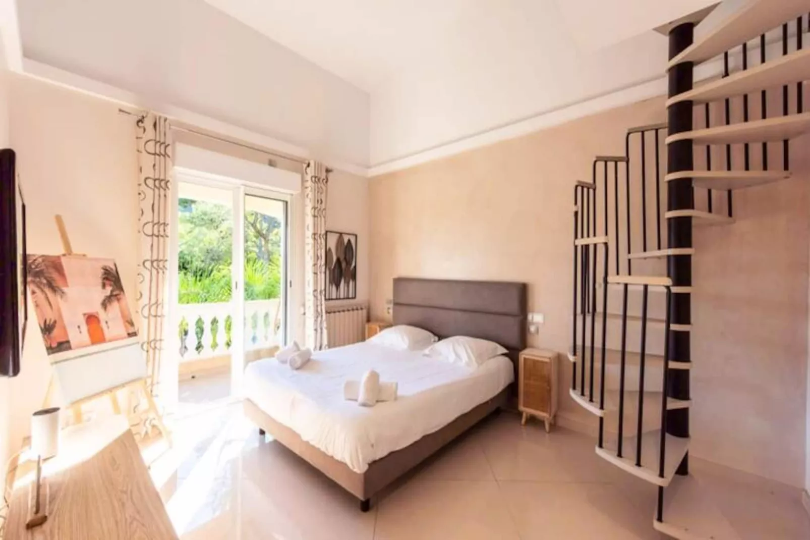 Résidence Villa 330m2, 6 Chambres, Piscine Chauff&eacute;e Jacuzzi-Untagged