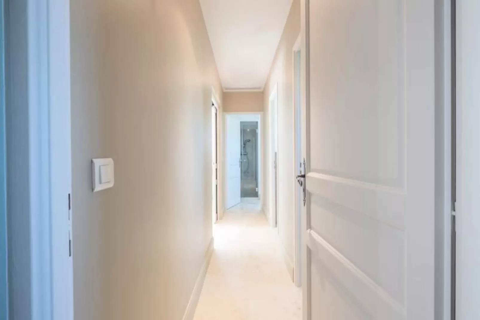 Résidence Bijou De 280m2 Et Piscine à Débordement Au Calme Absolu-Untagged