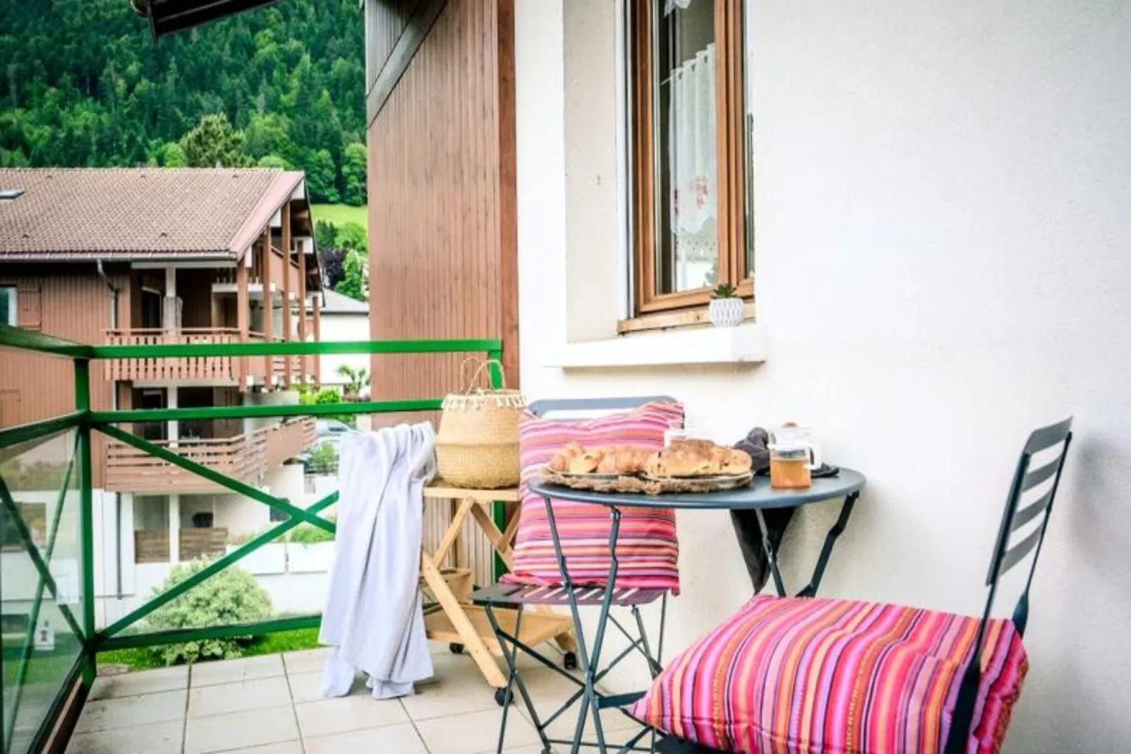 Slow Chalet Th&ocirc;nes: Lac & Montagne -15 Min Ski - Ascenseur, Balcon, Parking-Untagged