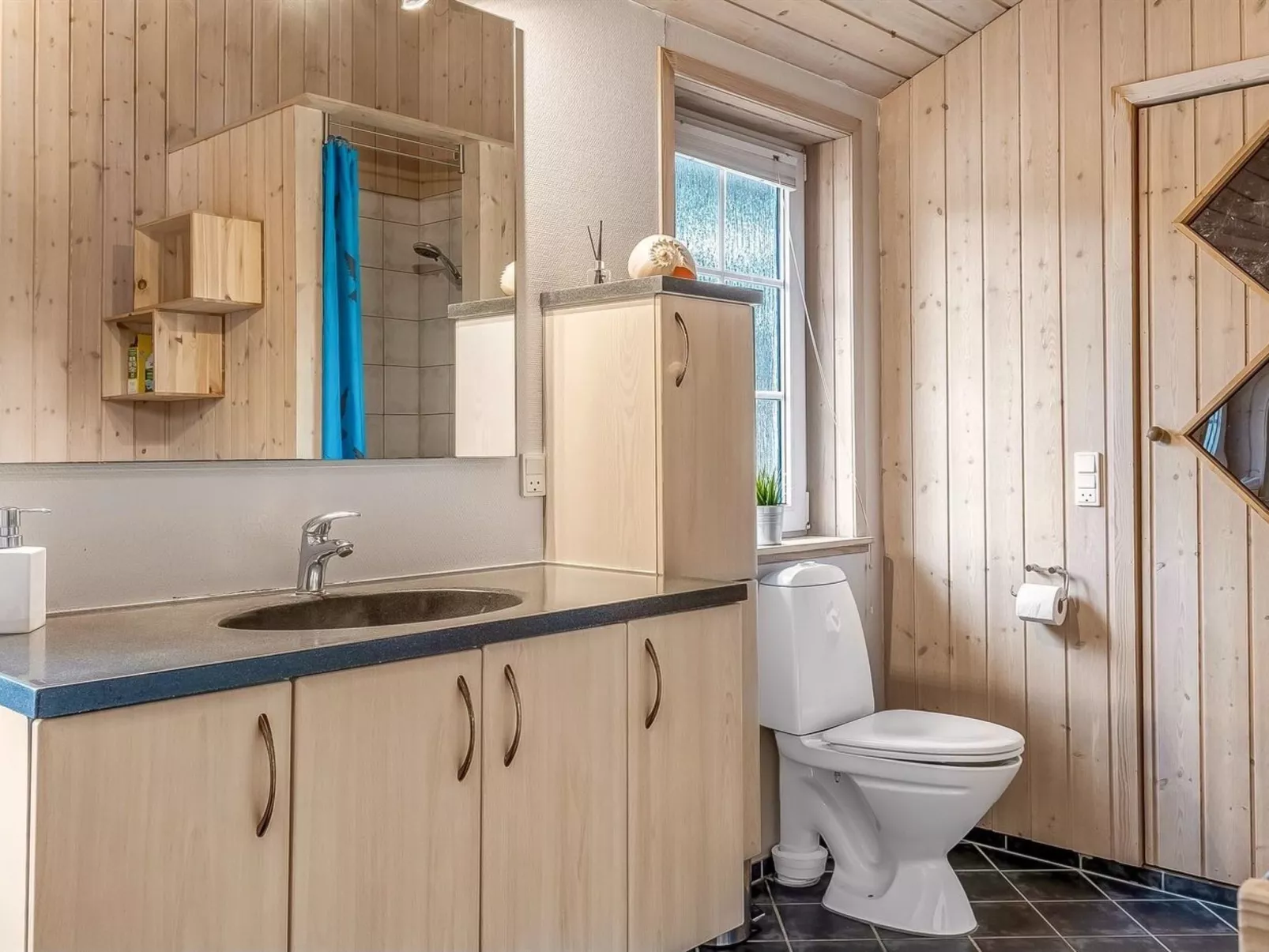 "Orpah" - 2.5km from the sea-Drinnen