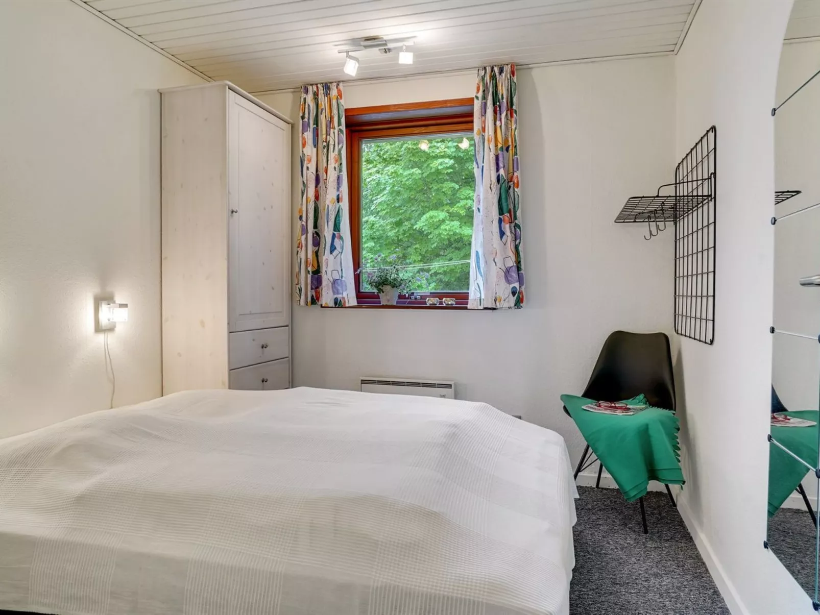 "Ephra" - 250m to the fjord-Drinnen