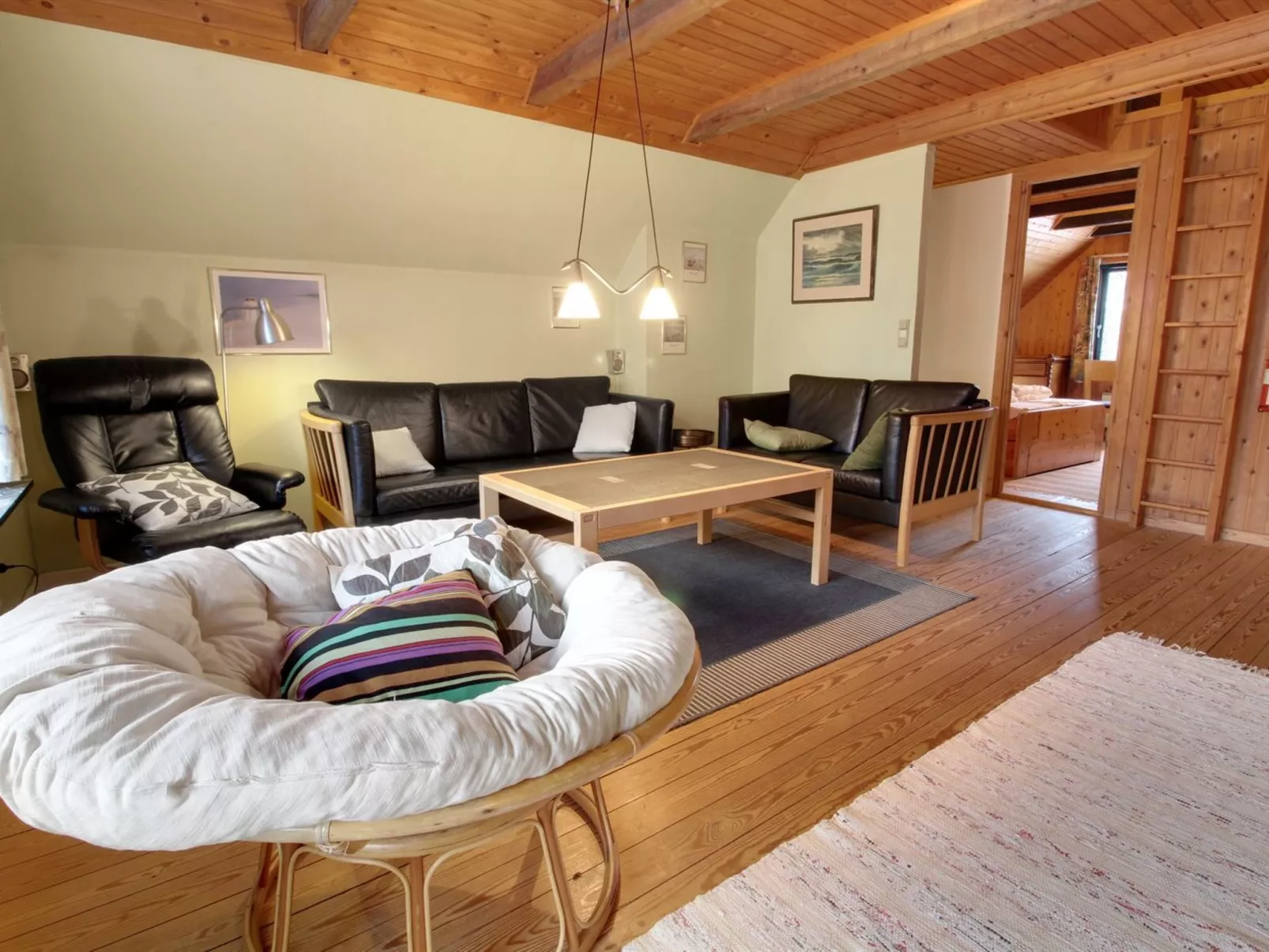 "Vendela" - 2.5km from the sea-Inside