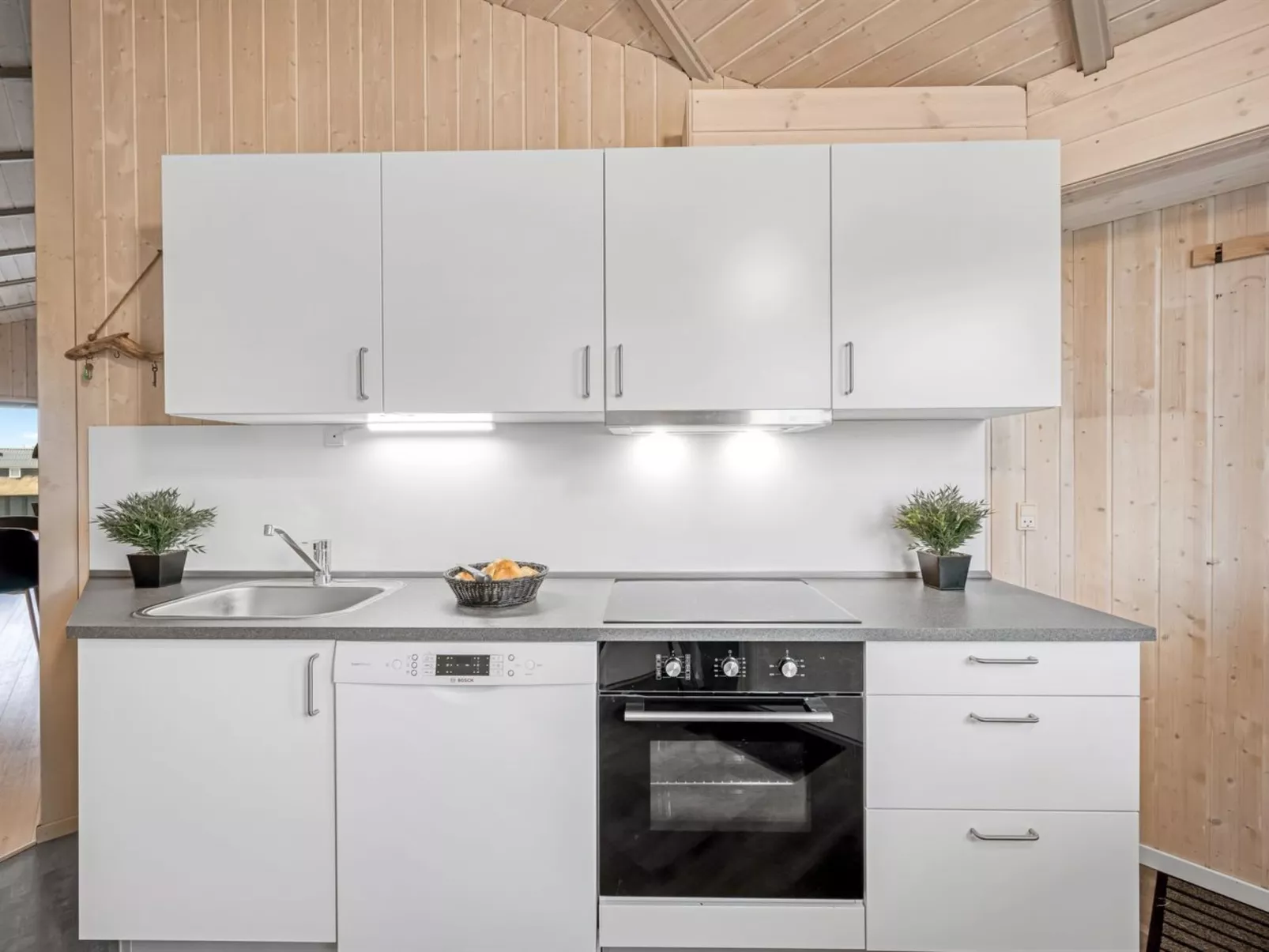 "Estella" - 500m to the fjord-Dedans