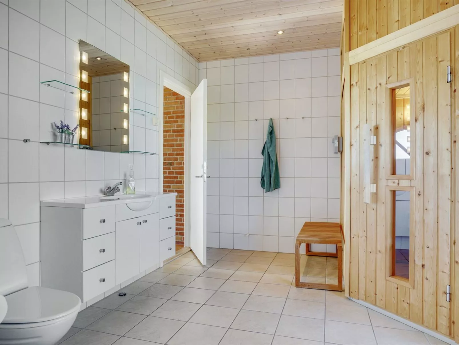 "Solvej" - 120m from the sea-Drinnen