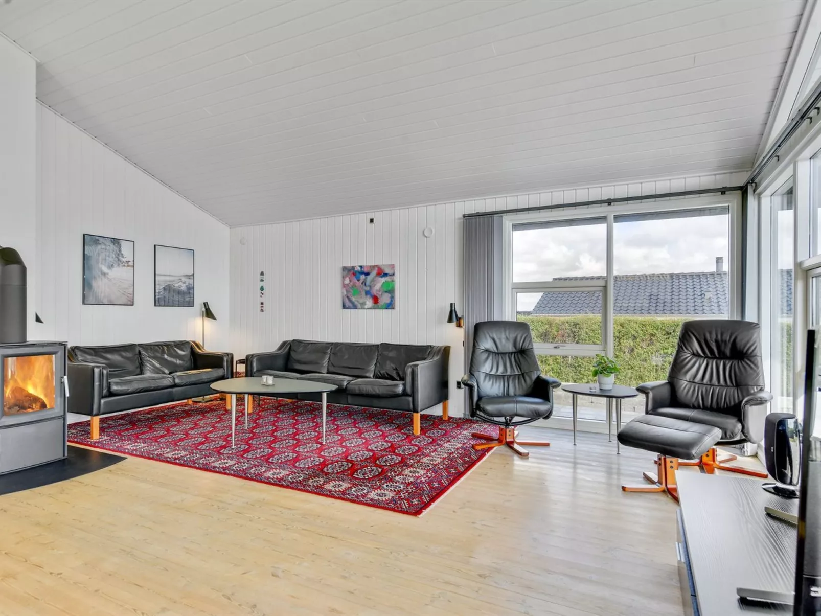 "Beowulf" - 200m from the sea-Inside