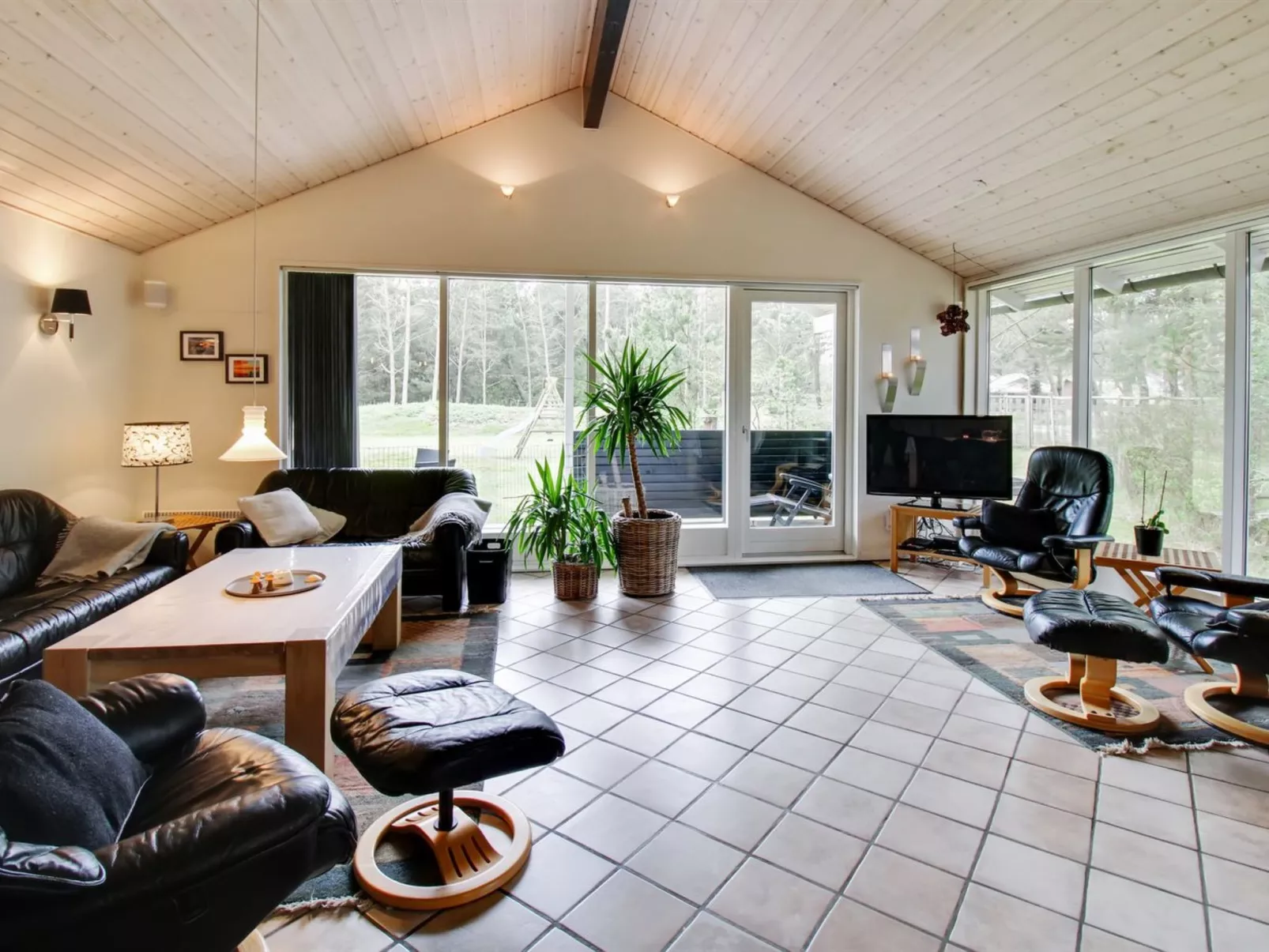 "Sora" - 2km from the sea-Drinnen