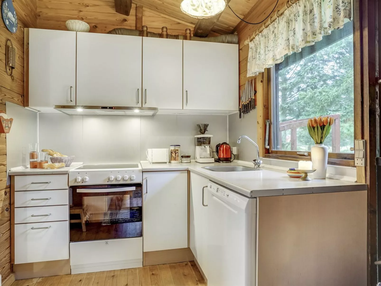 "Artur" - 1.5km from the sea-Inside