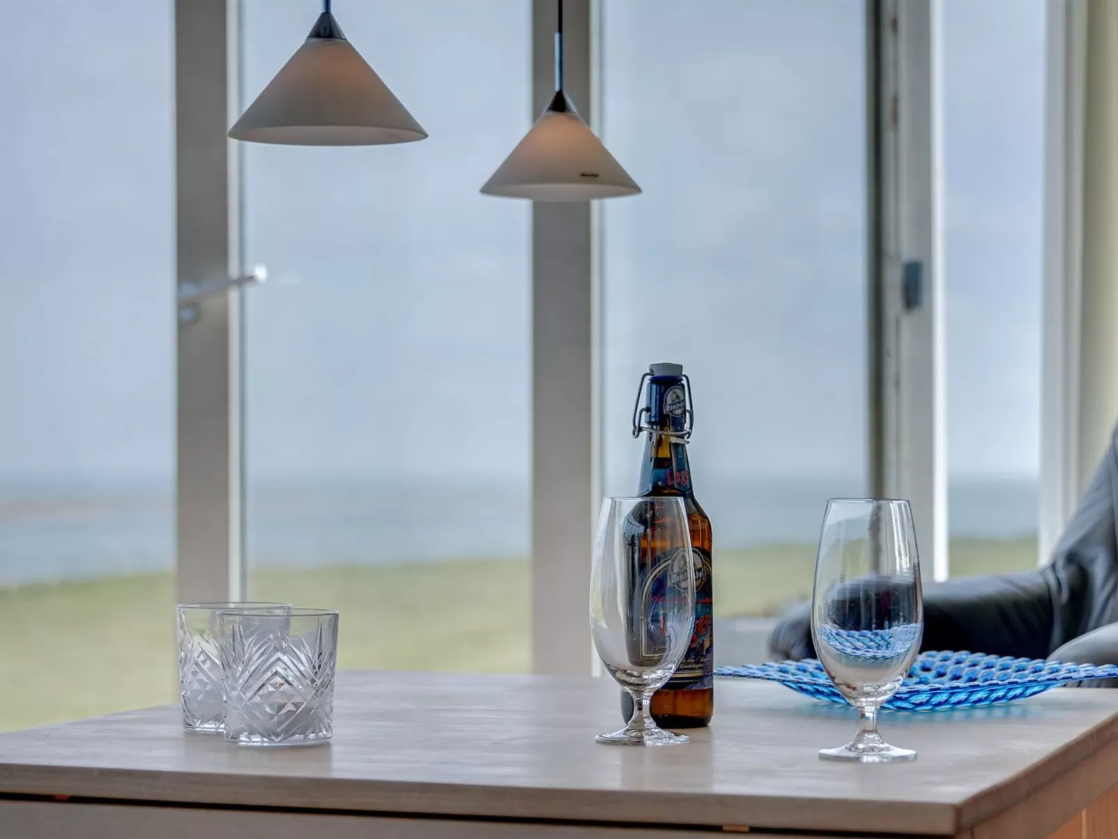 "Rajna" - 95m to the fjord-Inside