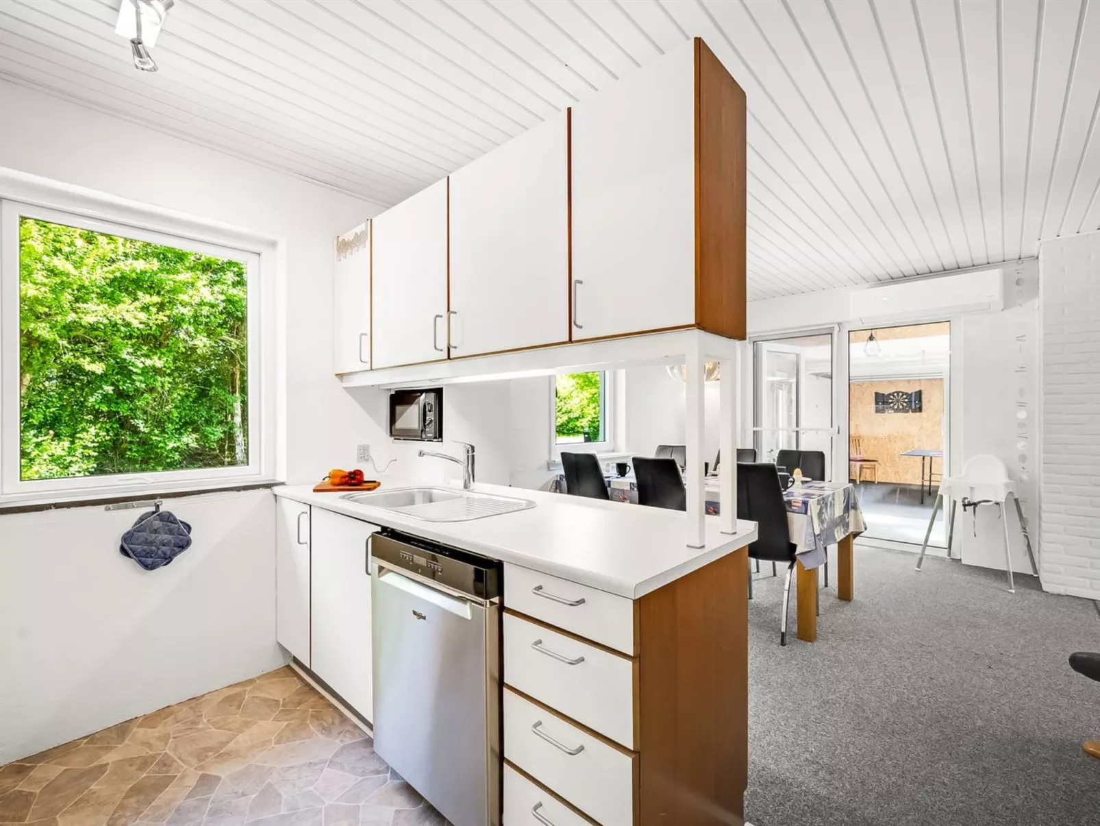 "Aarni" - 250m to the fjord-Inside