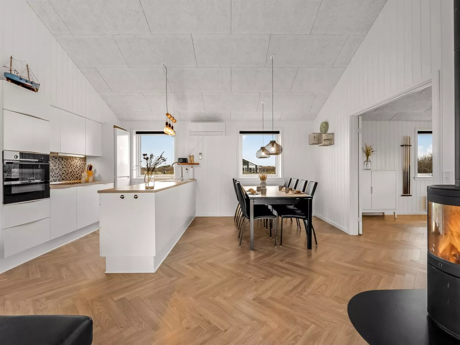 "Markku" - 400m from the sea-Inside