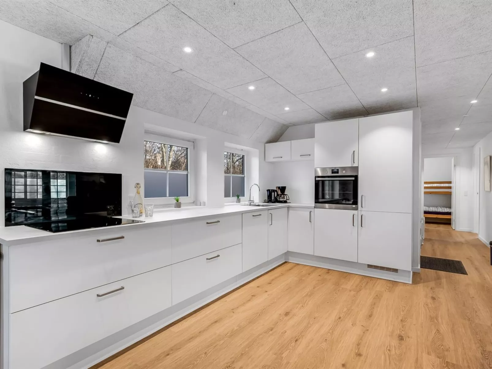 "Thana" - 1.4km from the sea-Dedans