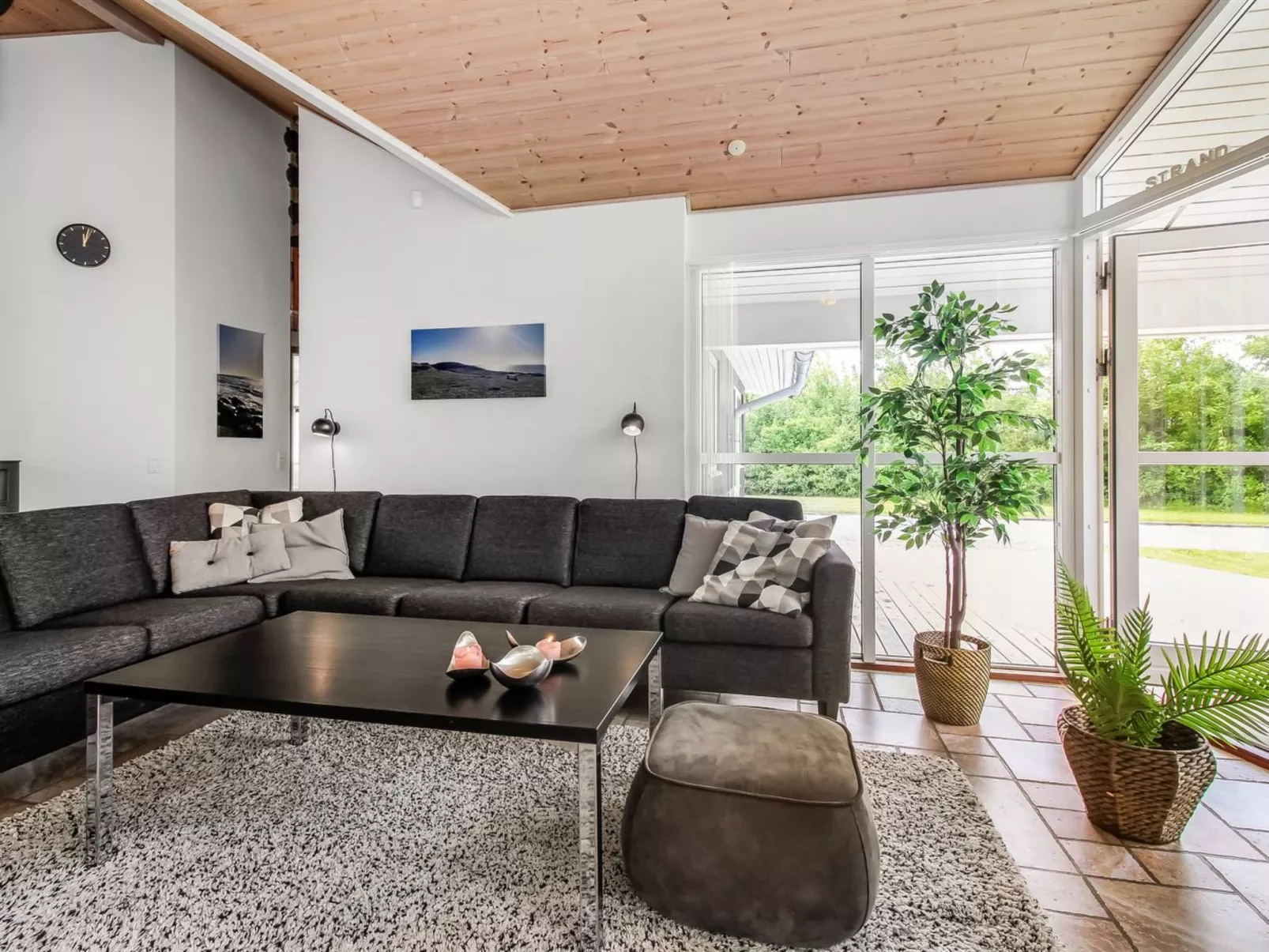 "Steen" - 800m from the sea-Drinnen