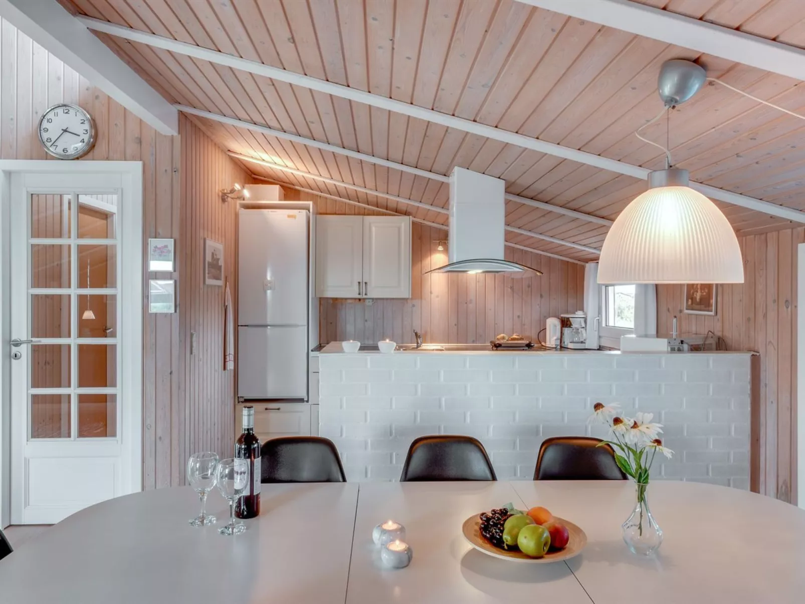 "Mogens" -  from the sea-Dedans