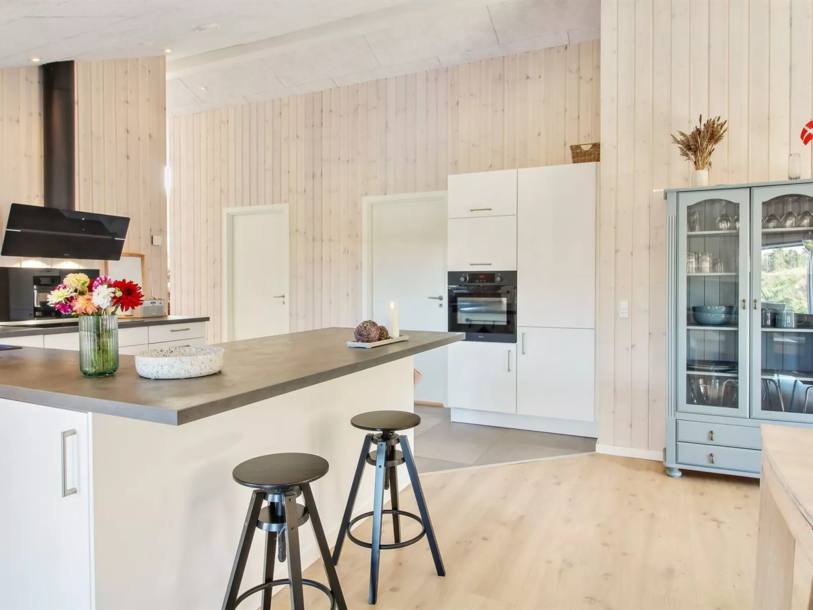 "Anuk" - 2.3km from the sea-Drinnen