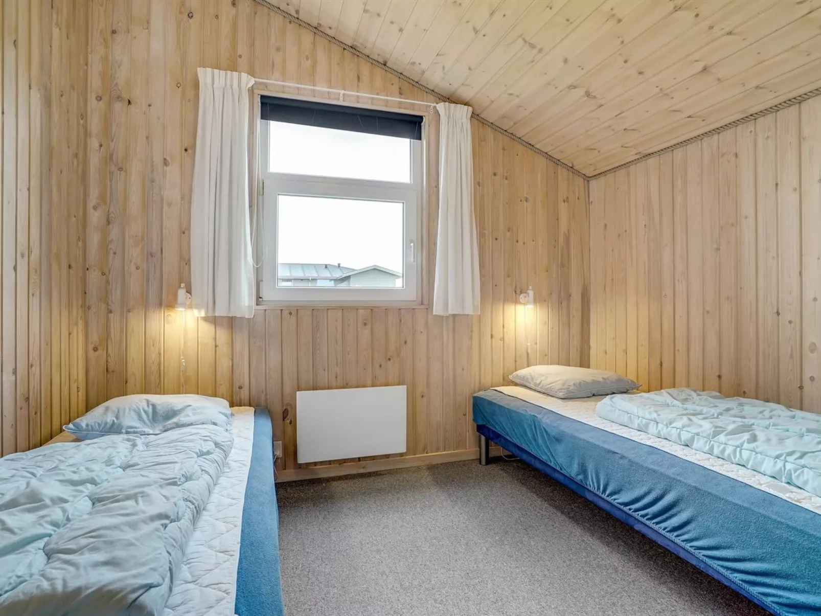 "Marne" - 500m from the sea-Inside