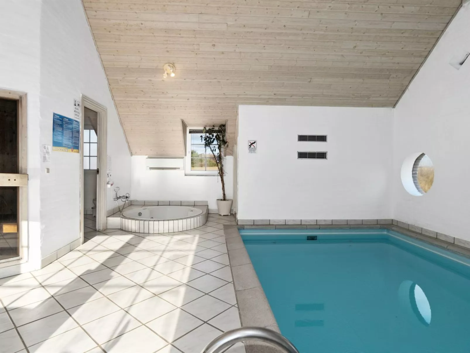 "Lemmikki" - 1.5km from the sea-Outside