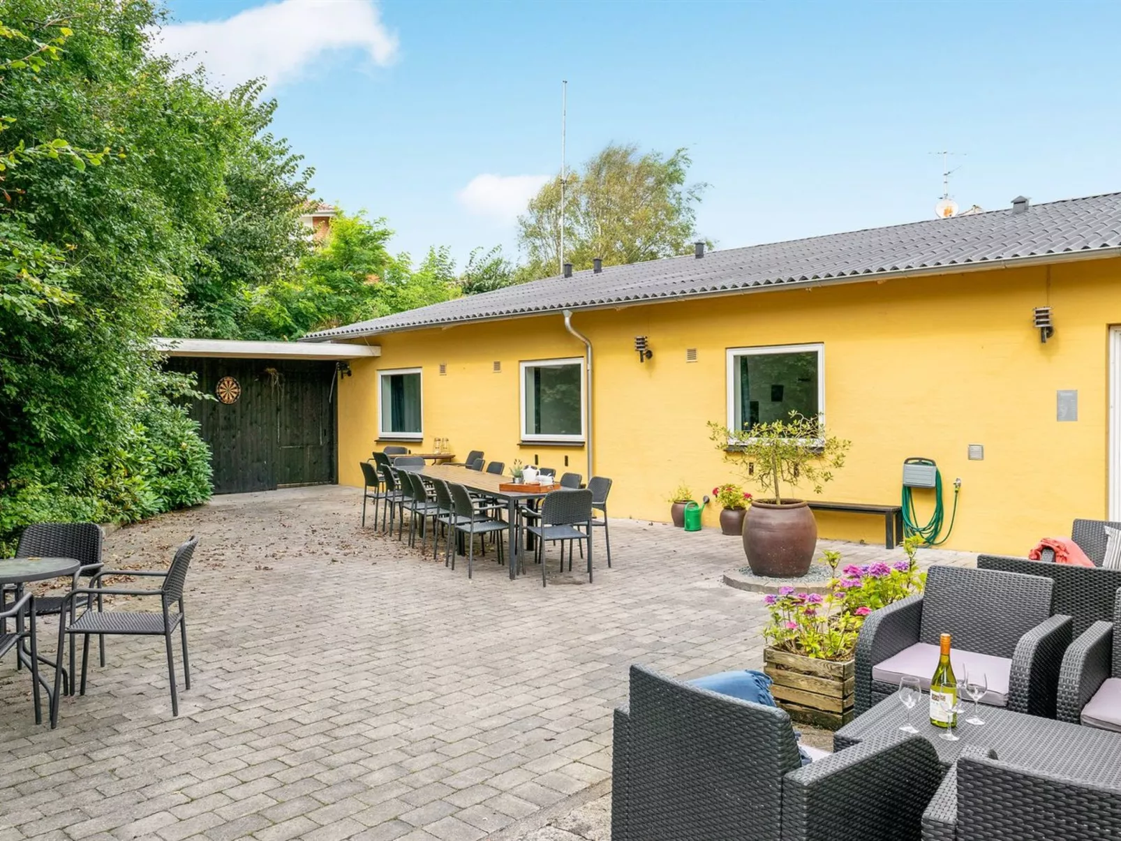 "Rina" - 30m to the fjord-Outside