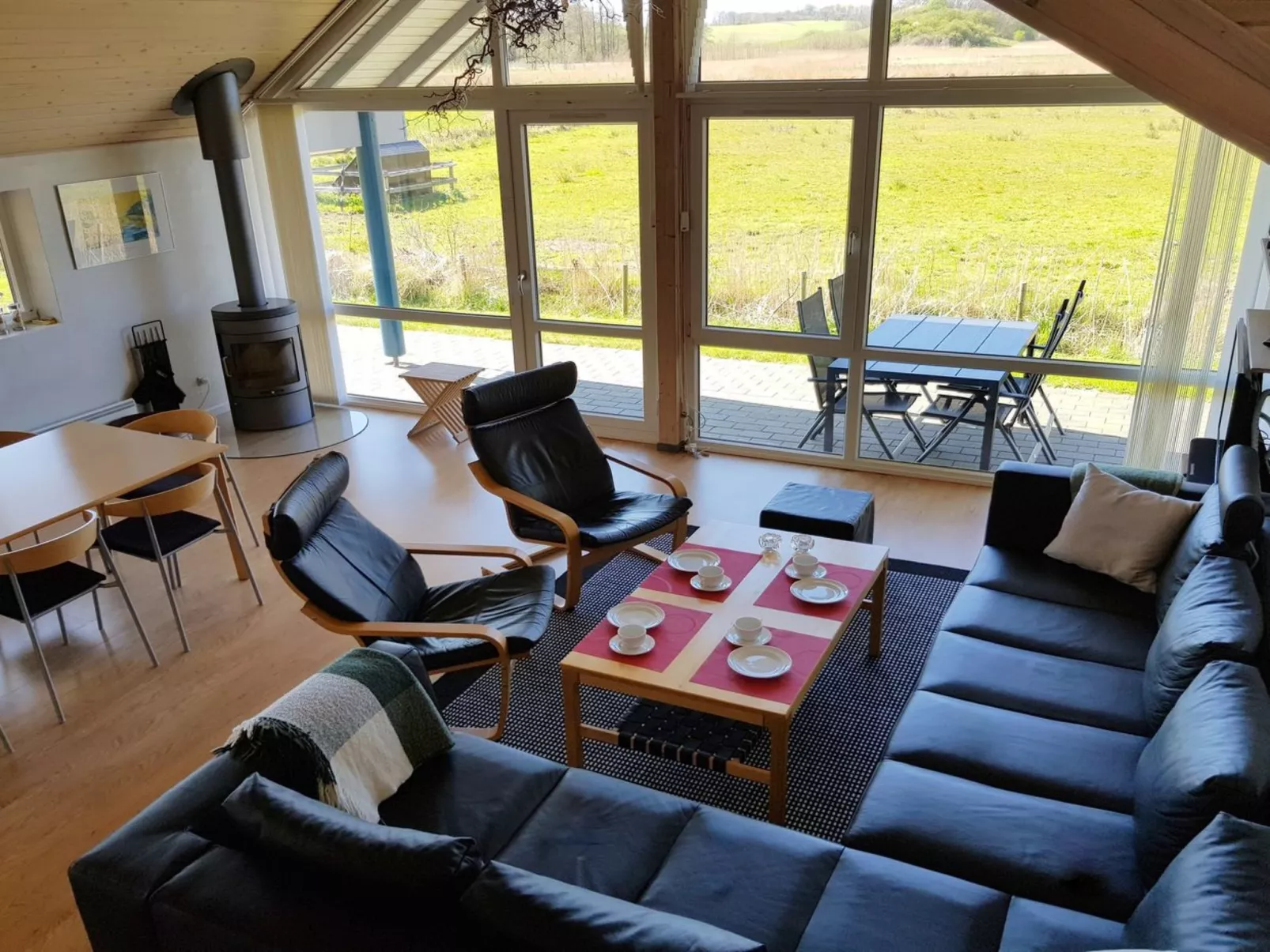 "Sigbritt" - 100m from the sea-Drinnen